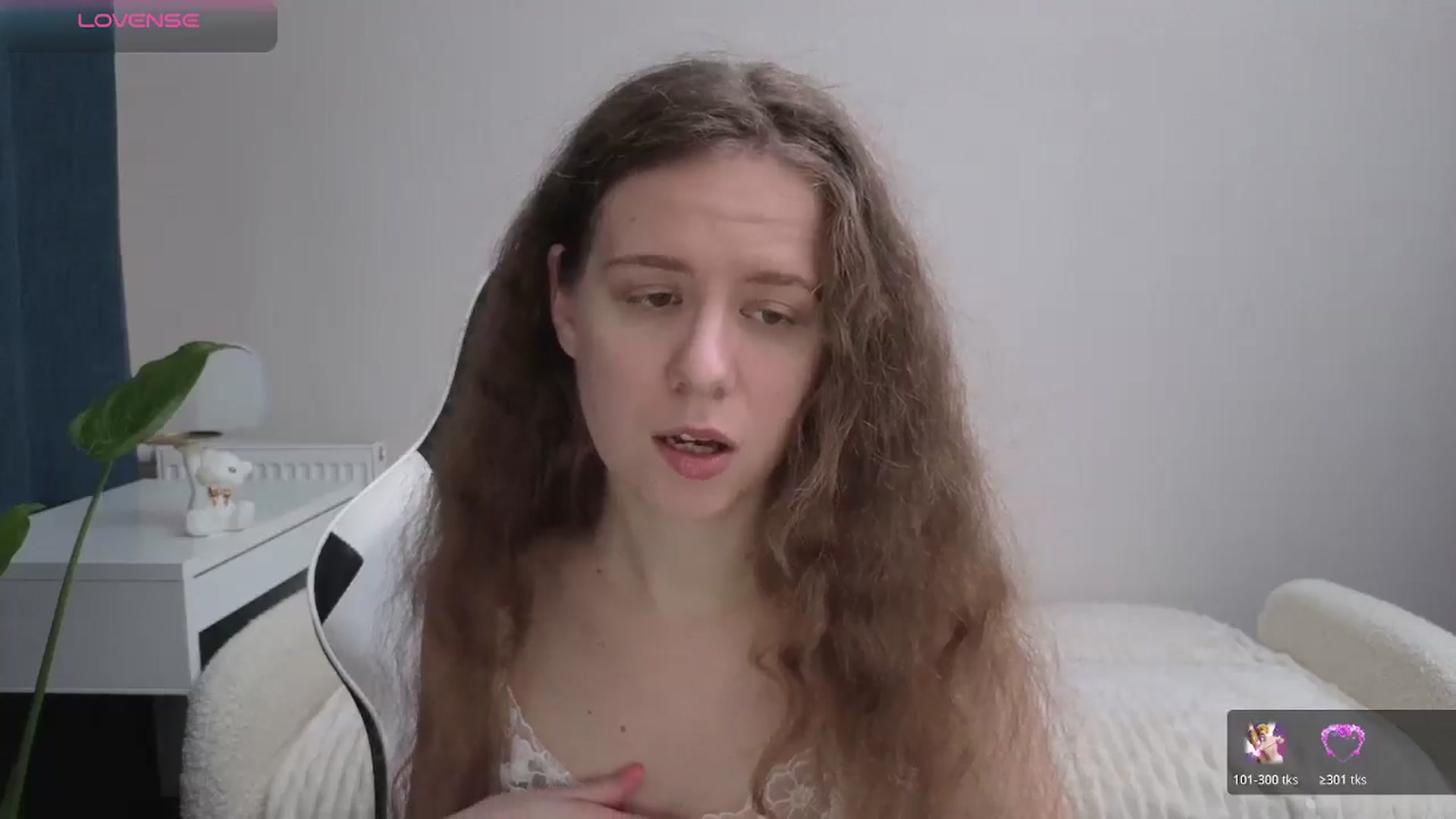 Gallery image thumbnail from BlueFlowerr's myfreecams stream on, 11/30/2025, 02:48 image 14 of 20