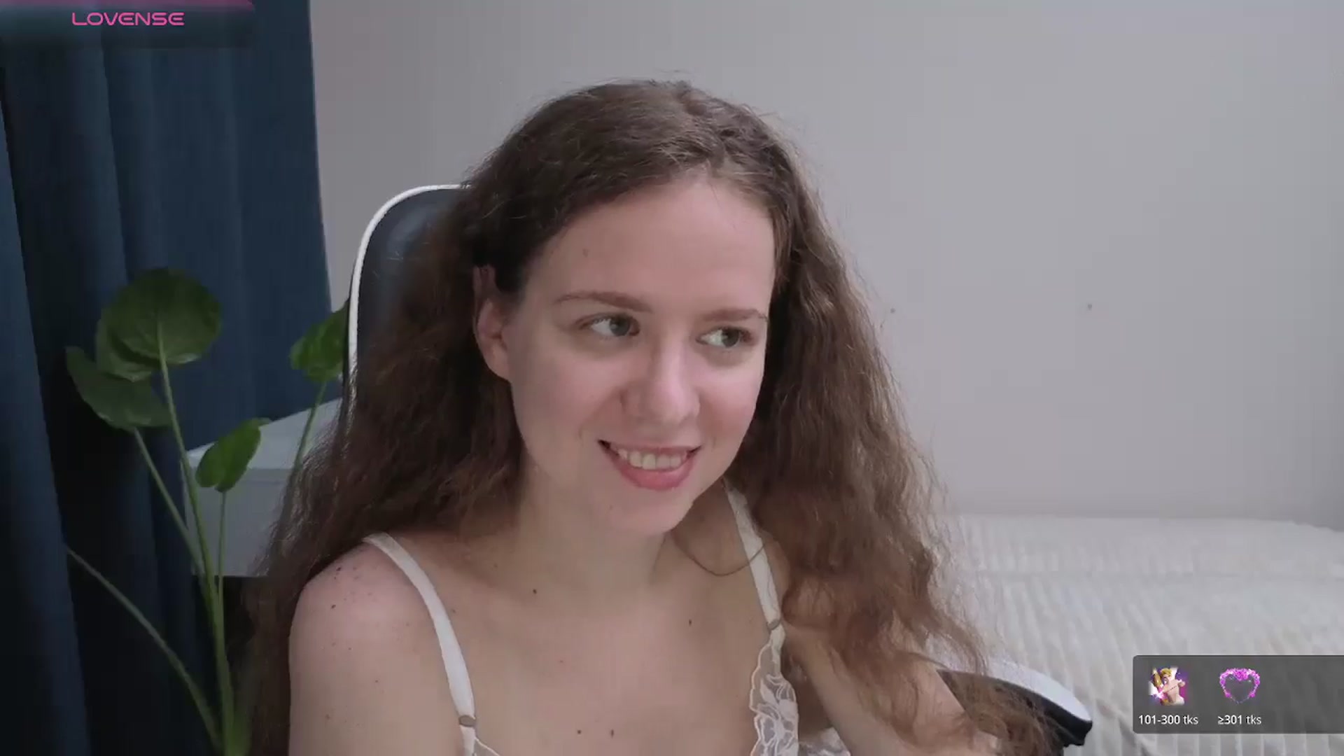 Gallery image thumbnail from BlueFlowerr's myfreecams stream on, 11/30/2025, 02:48 image 19 of 20