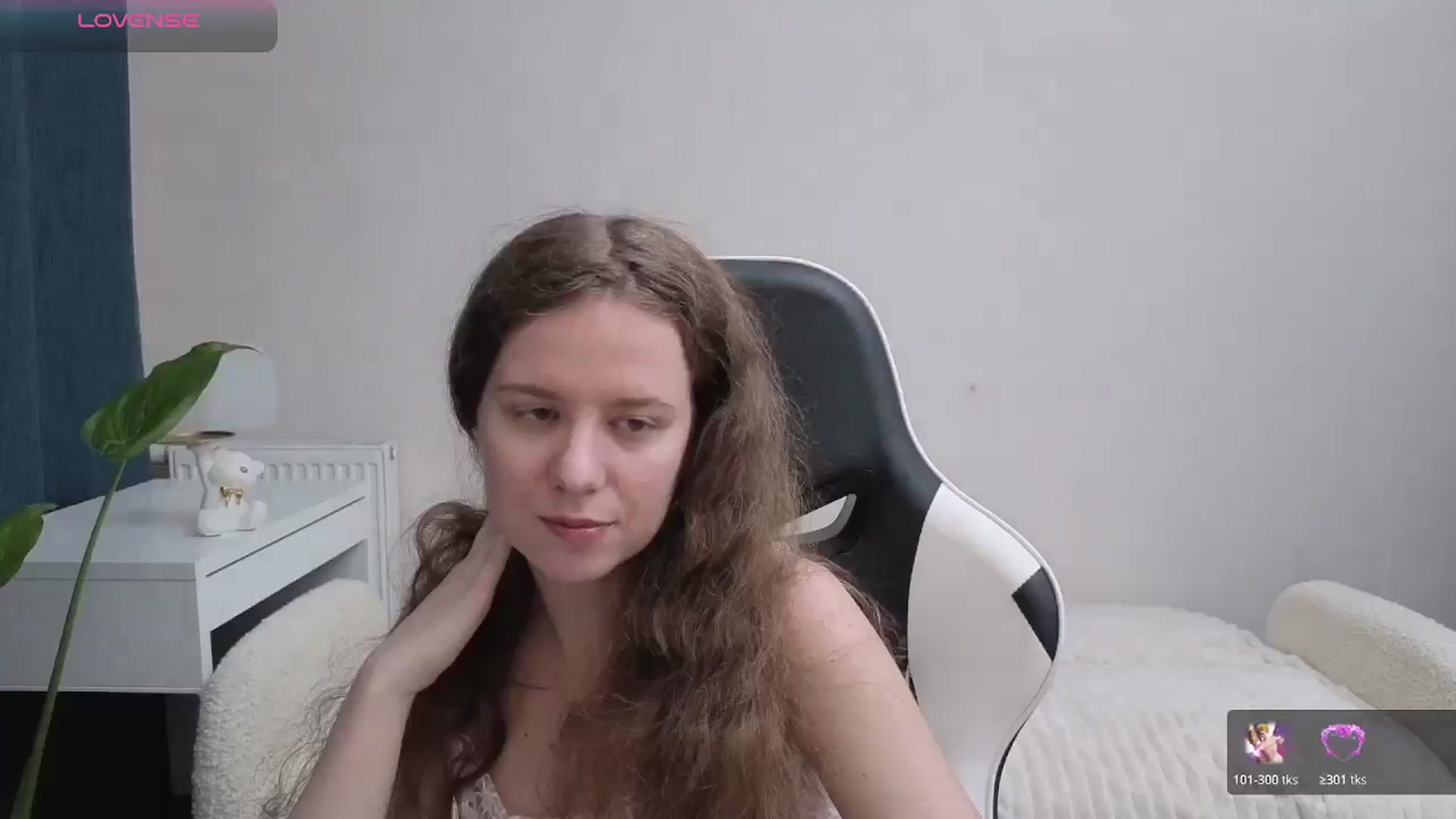 Gallery image thumbnail from BlueFlowerr's myfreecams stream on, 11/30/2025, 02:48 image 4 of 20