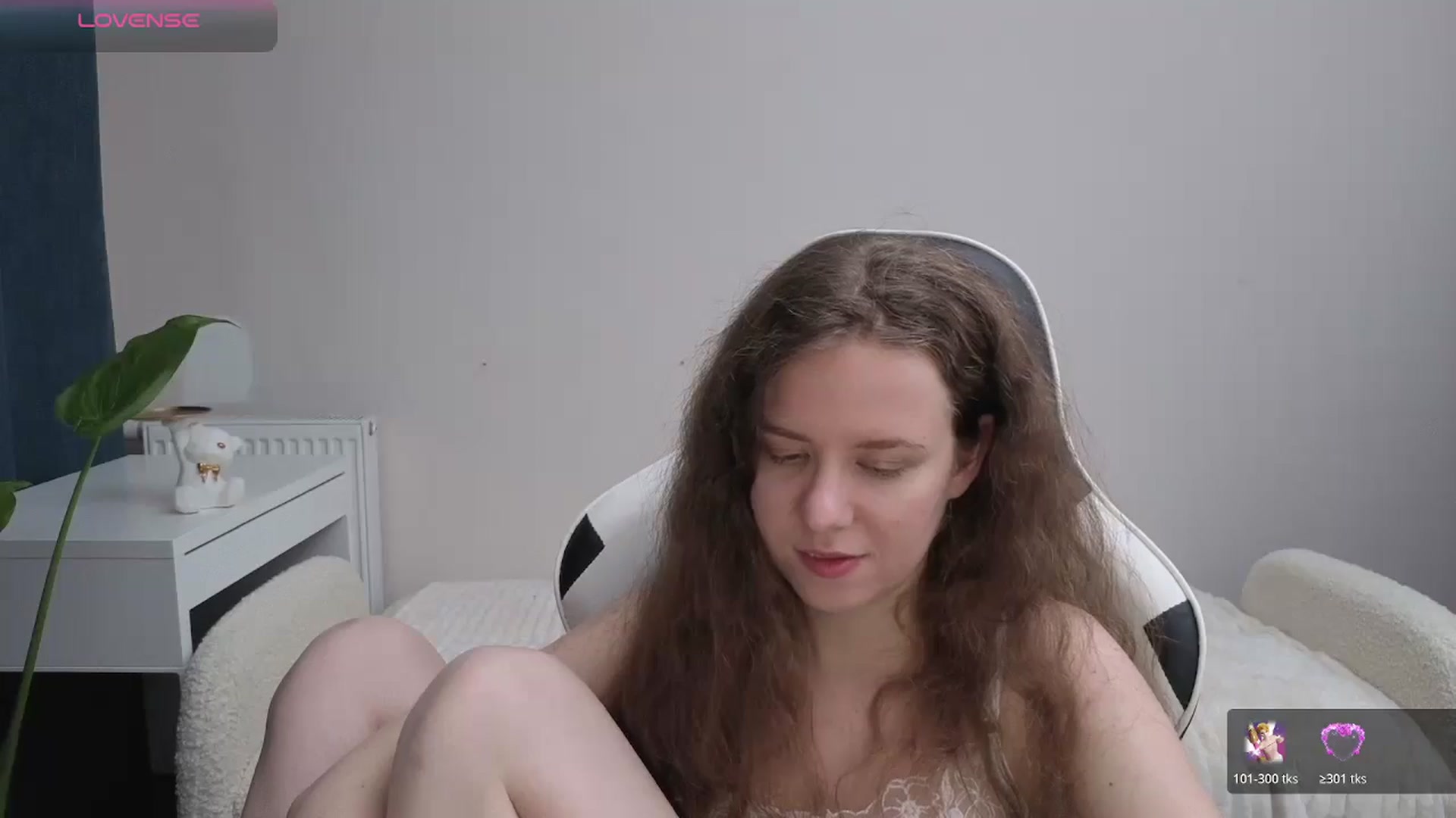 Gallery image thumbnail from BlueFlowerr's myfreecams stream on, 11/30/2025, 03:28 image 16 of 20