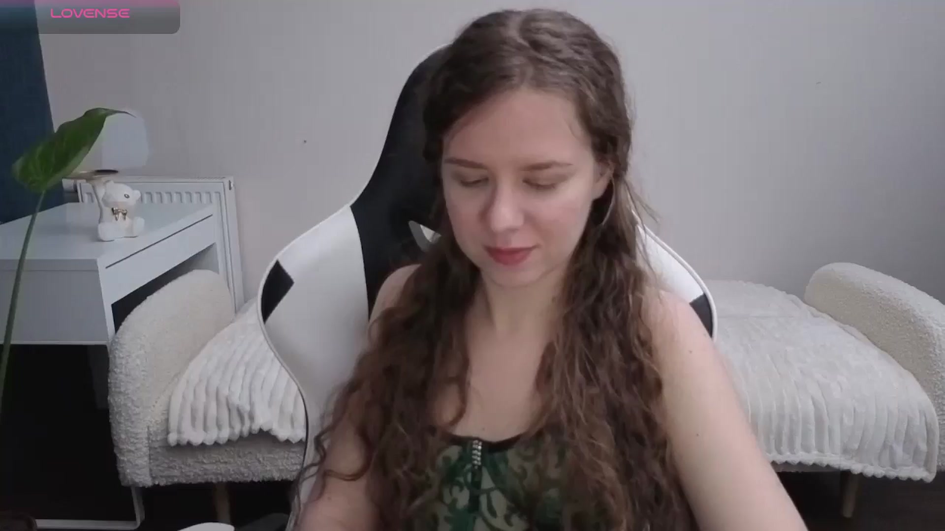 Gallery image thumbnail from BlueFlowerr's myfreecams stream on, 12/01/2025, 18:24 image 20 of 20