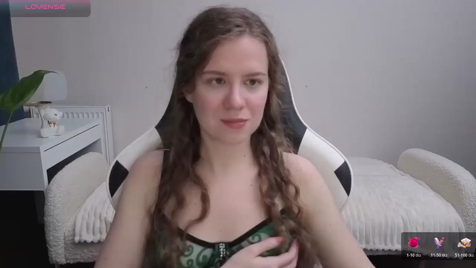 Gallery image thumbnail from BlueFlowerr's myfreecams stream on, 12/01/2025, 18:24 image 1 of 20