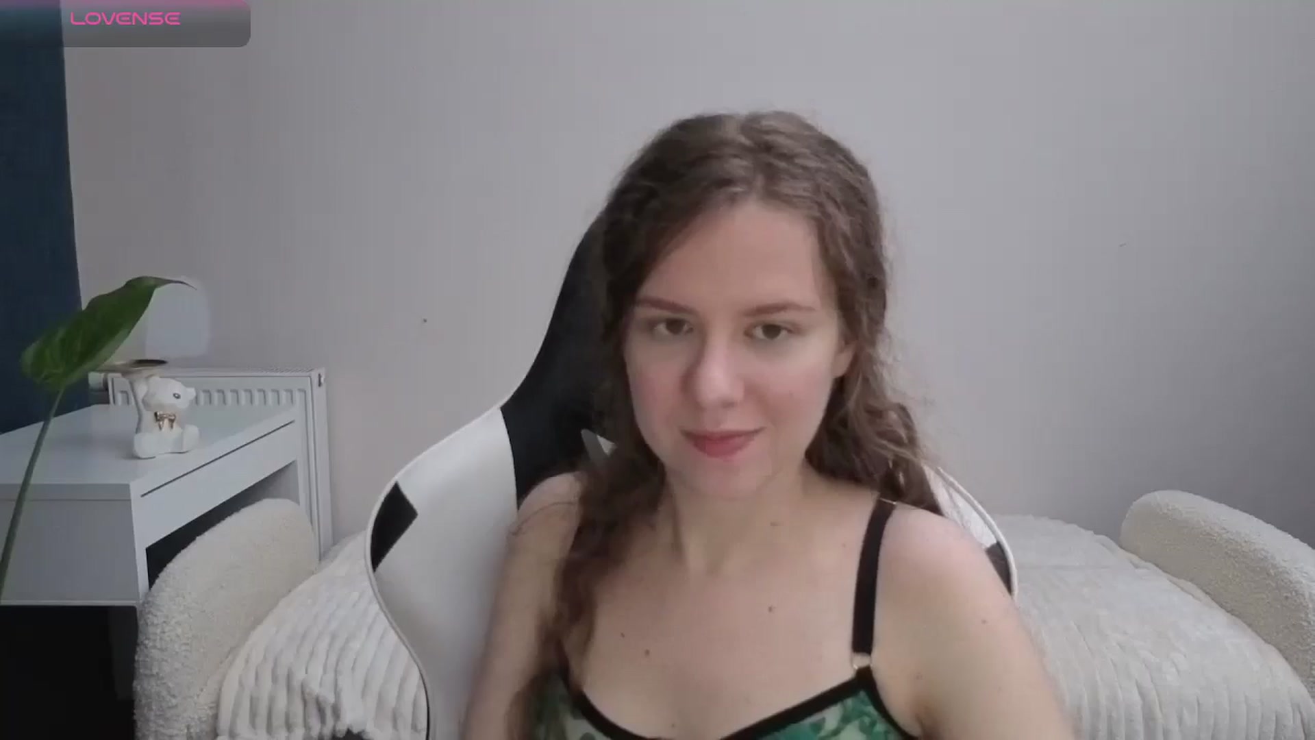 Gallery image thumbnail from BlueFlowerr's myfreecams stream on, 12/01/2025, 18:24 image 12 of 20