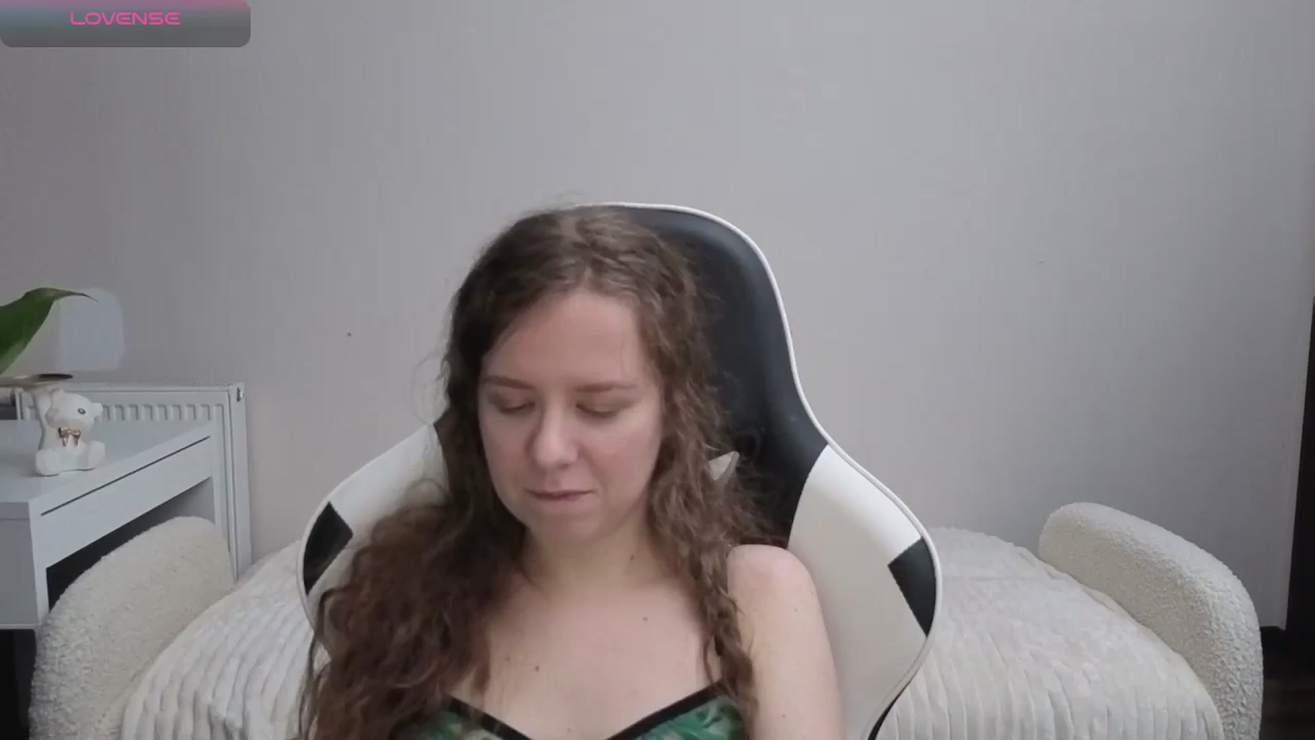 Gallery image thumbnail from BlueFlowerr's myfreecams stream on, 12/01/2025, 19:38 image 11 of 20