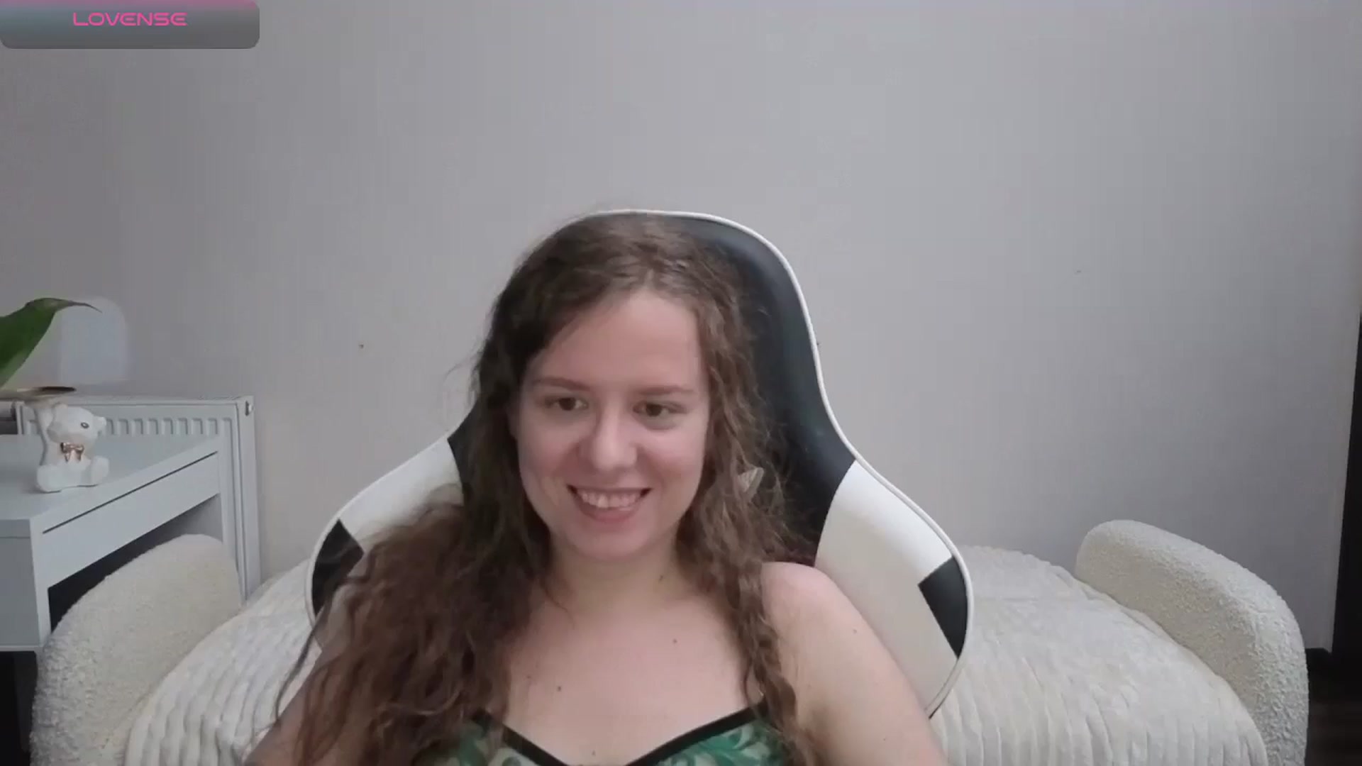 Gallery image thumbnail from BlueFlowerr's myfreecams stream on, 12/01/2025, 19:38 image 10 of 20