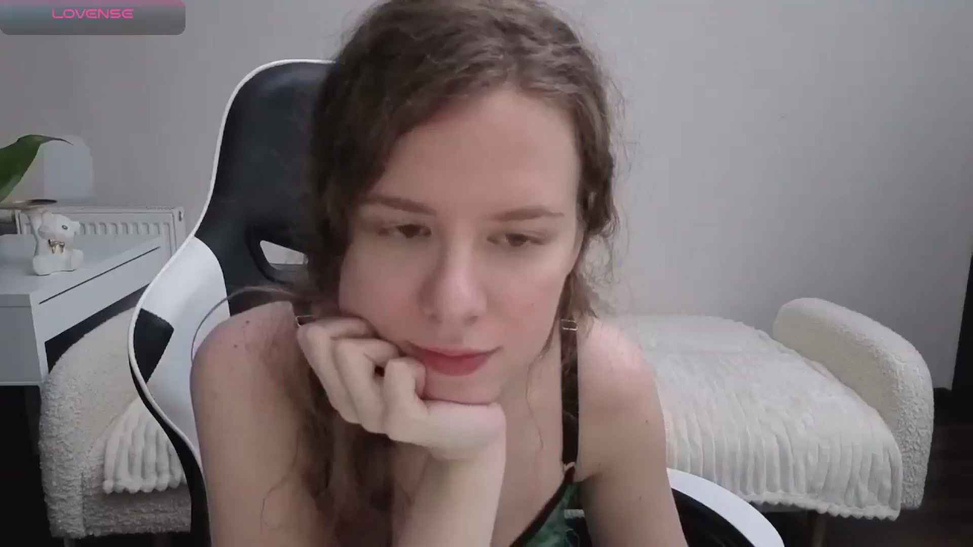 Gallery image thumbnail from BlueFlowerr's myfreecams stream on, 12/01/2025, 20:23 image 16 of 20