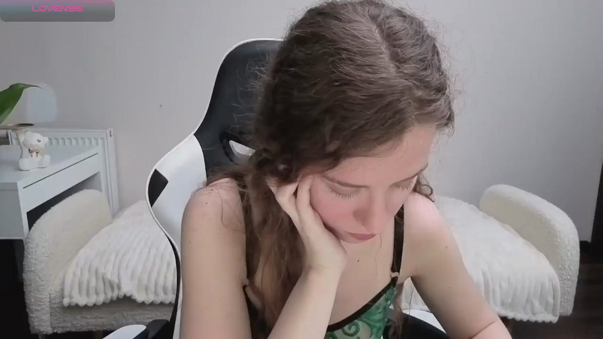 Gallery image thumbnail from BlueFlowerr's myfreecams stream on, 12/01/2025, 20:23 image 12 of 20