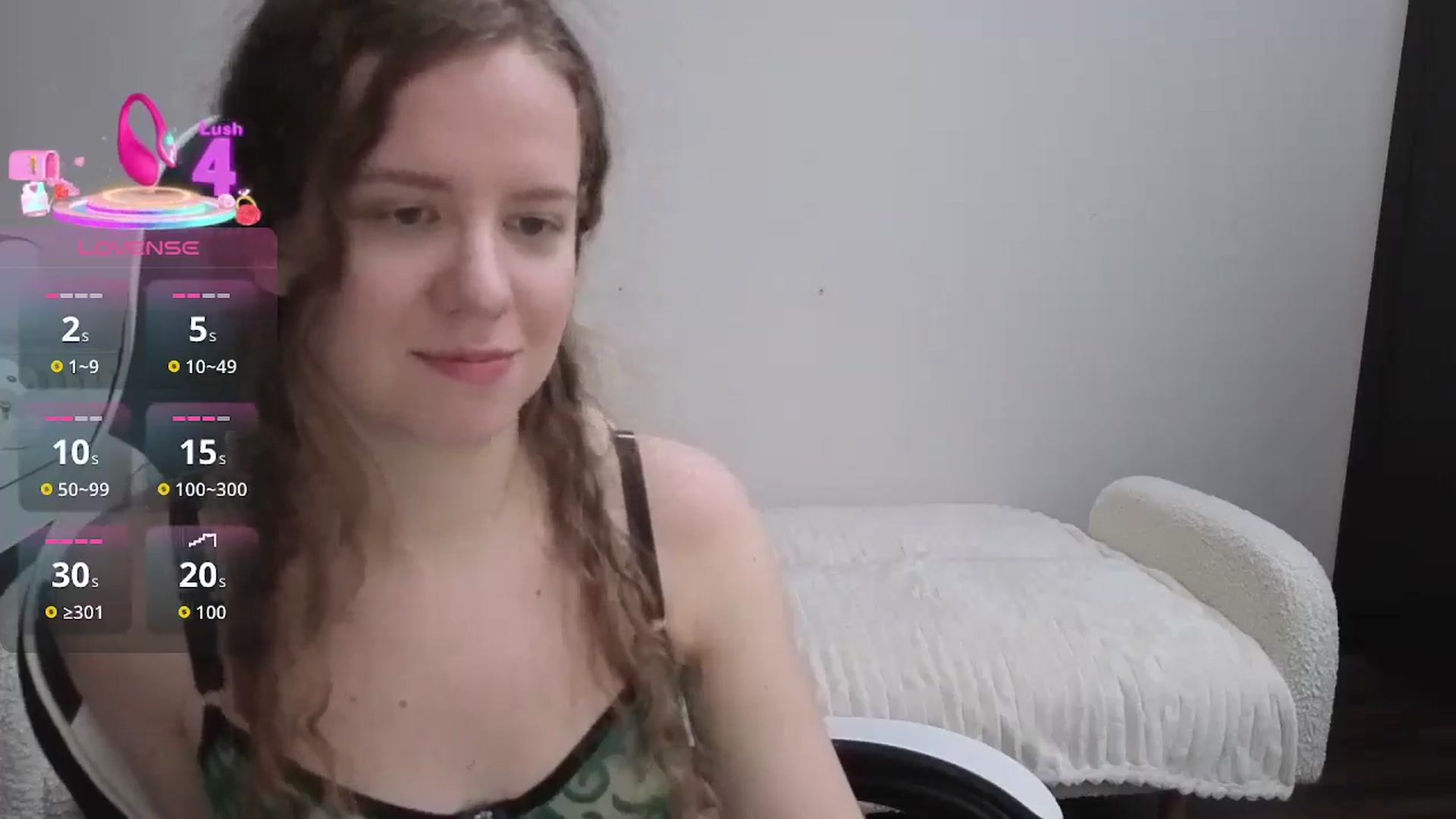 Gallery image thumbnail from BlueFlowerr's myfreecams stream on, 12/01/2025, 22:19 image 18 of 20