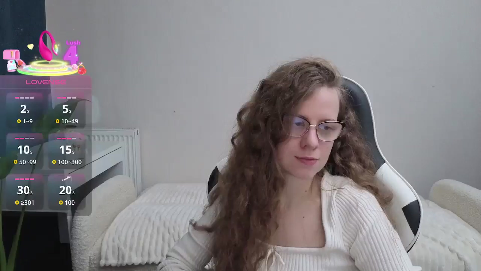 Gallery image thumbnail from BlueFlowerr's myfreecams stream on, 12/06/2025, 23:35 image 6 of 20