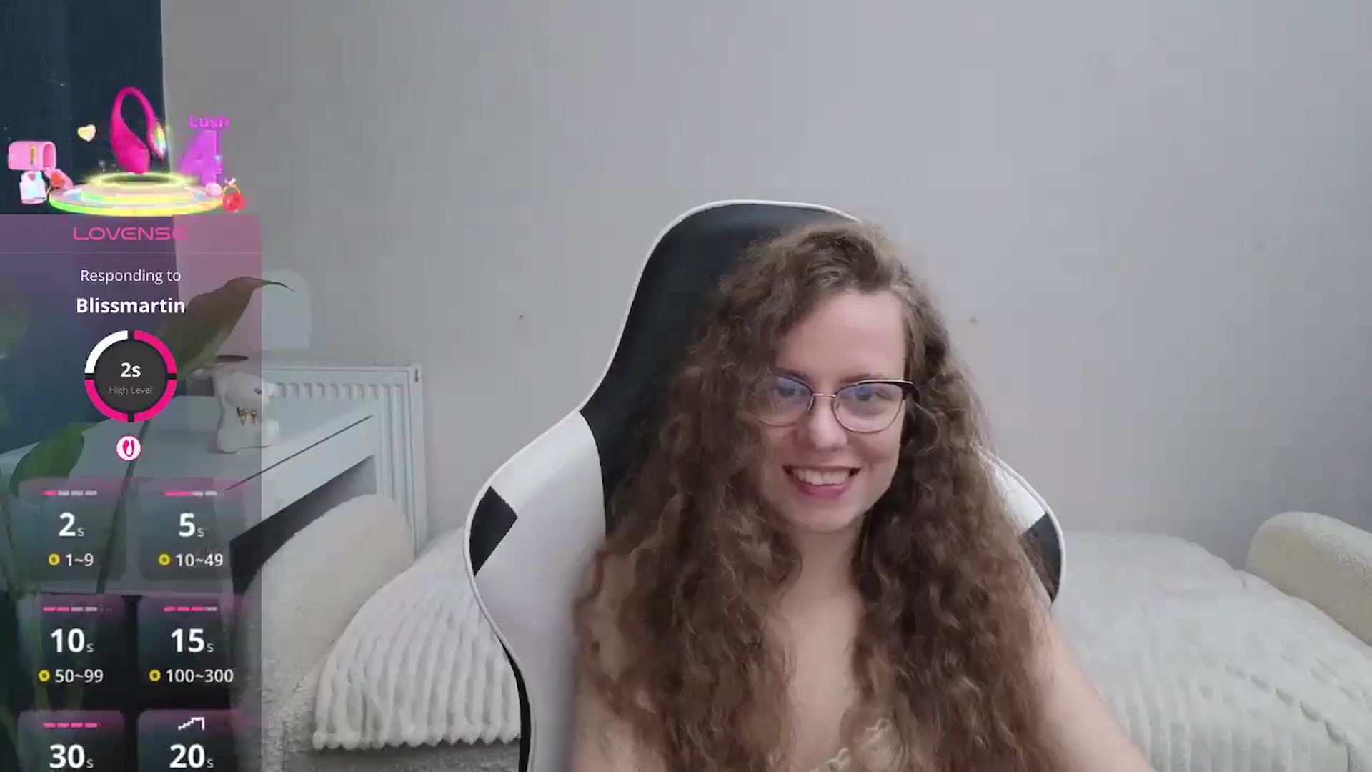 Gallery image thumbnail from BlueFlowerr's myfreecams stream on, 12/06/2025, 23:35 image 19 of 20