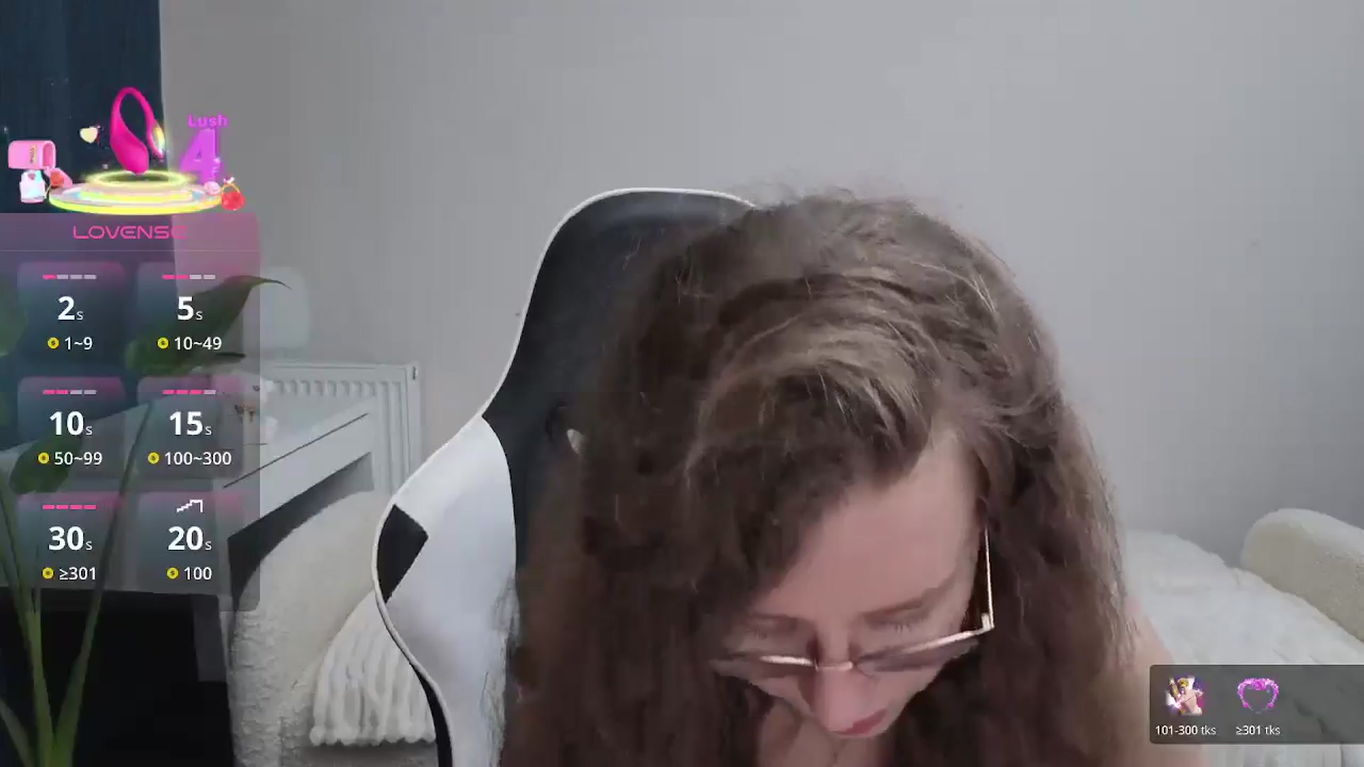 Gallery image thumbnail from BlueFlowerr's myfreecams stream on, 12/06/2025, 23:35 image 13 of 20