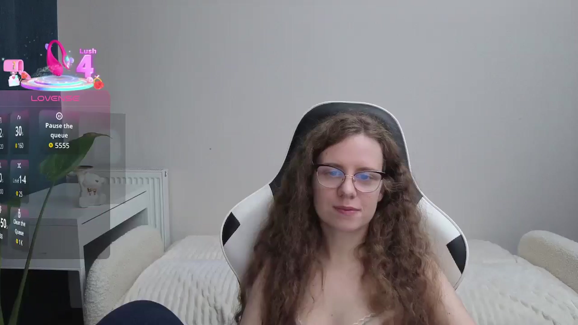 Gallery image thumbnail from BlueFlowerr's myfreecams stream on, 12/07/2025, 24:53 image 9 of 20