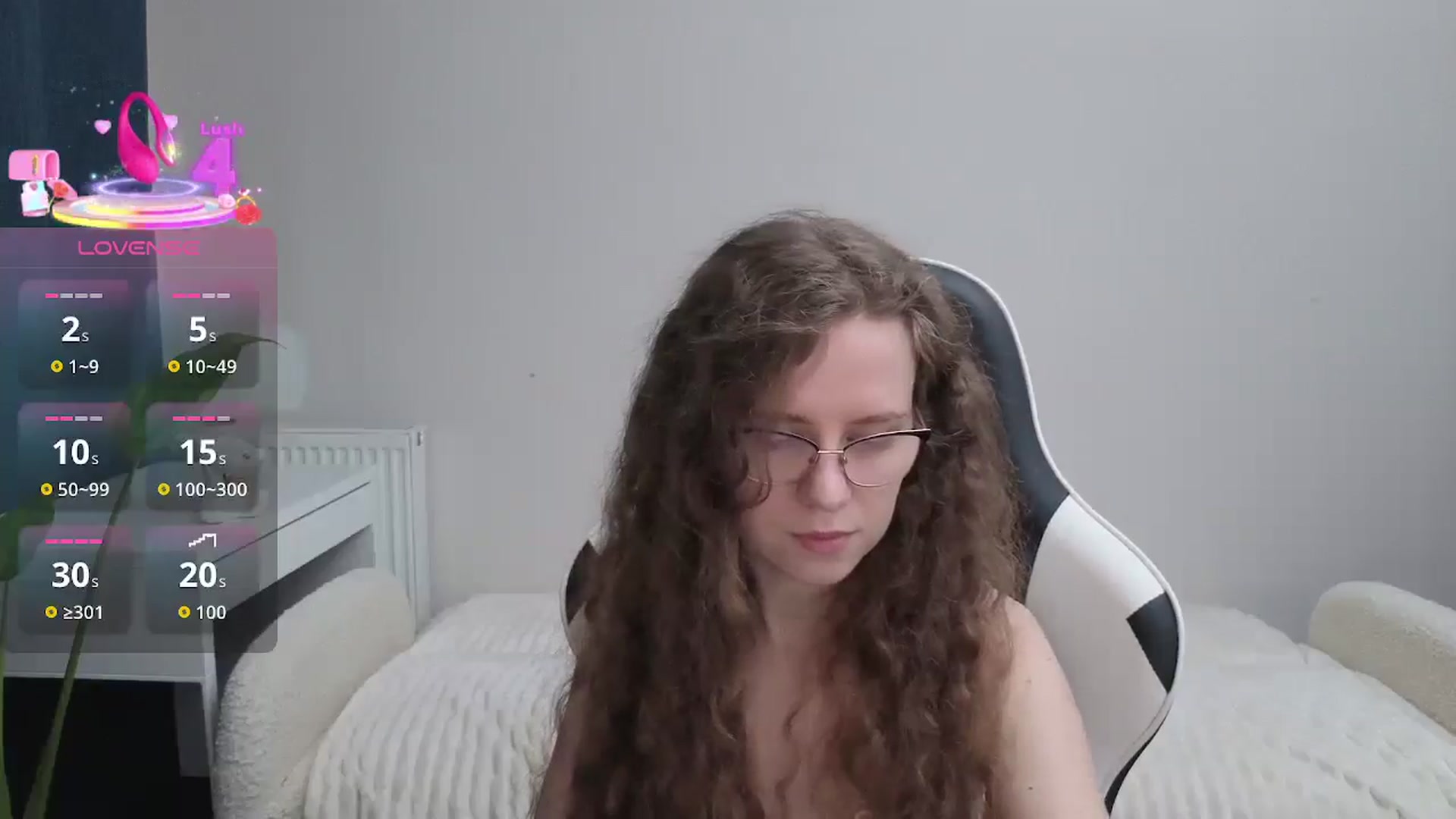 Gallery image thumbnail from BlueFlowerr's myfreecams stream on, 12/07/2025, 24:53 image 18 of 20