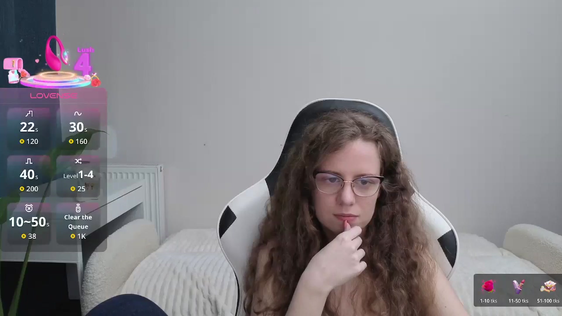 Gallery image thumbnail from BlueFlowerr's myfreecams stream on, 12/07/2025, 24:53 image 14 of 20