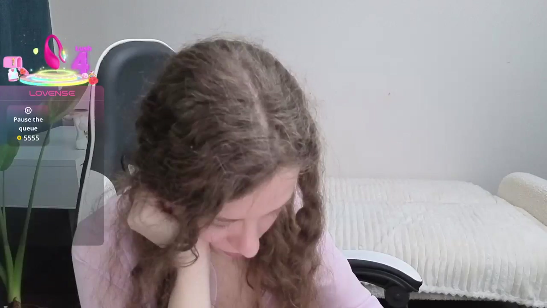 Gallery image thumbnail from BlueFlowerr's myfreecams stream on, 12/07/2025, 18:38 image 2 of 20
