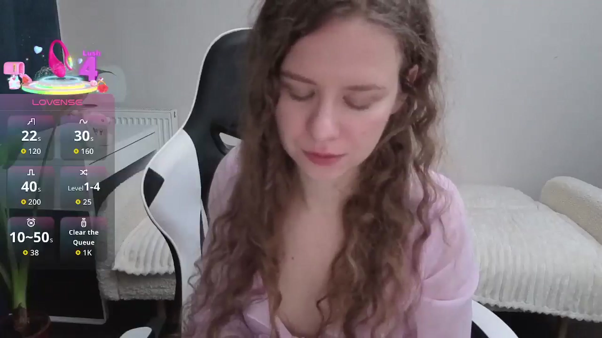Gallery image thumbnail from BlueFlowerr's myfreecams stream on, 12/07/2025, 20:34 image 15 of 20
