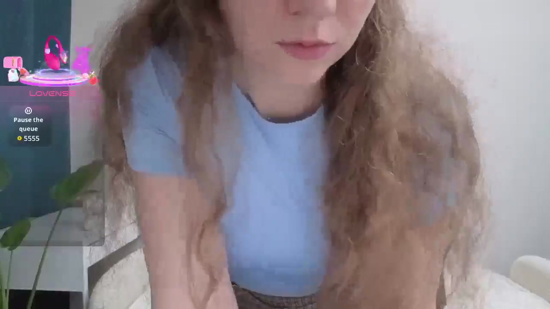 Gallery image thumbnail from BlueFlowerr's myfreecams stream on, 12/08/2025, 16:52 image 18 of 20