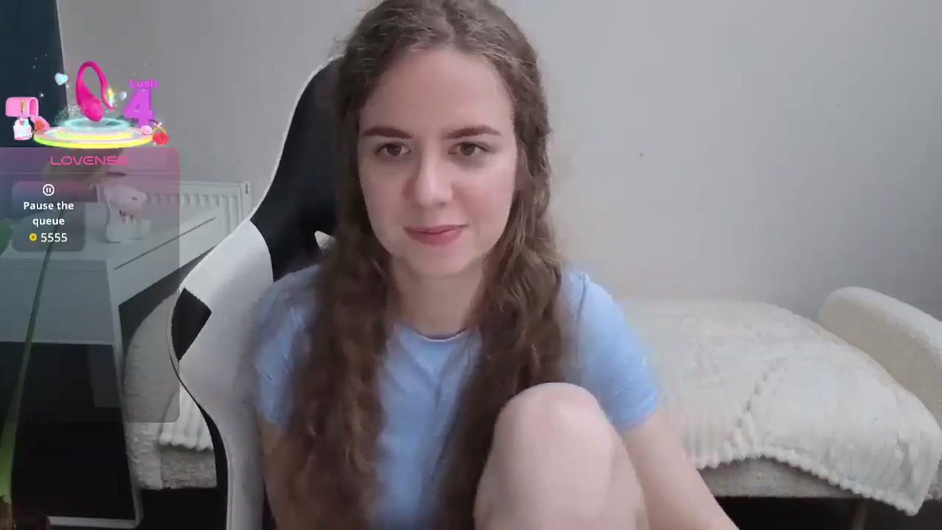 Gallery image thumbnail from BlueFlowerr's myfreecams stream on, 12/08/2025, 22:06 image 9 of 20