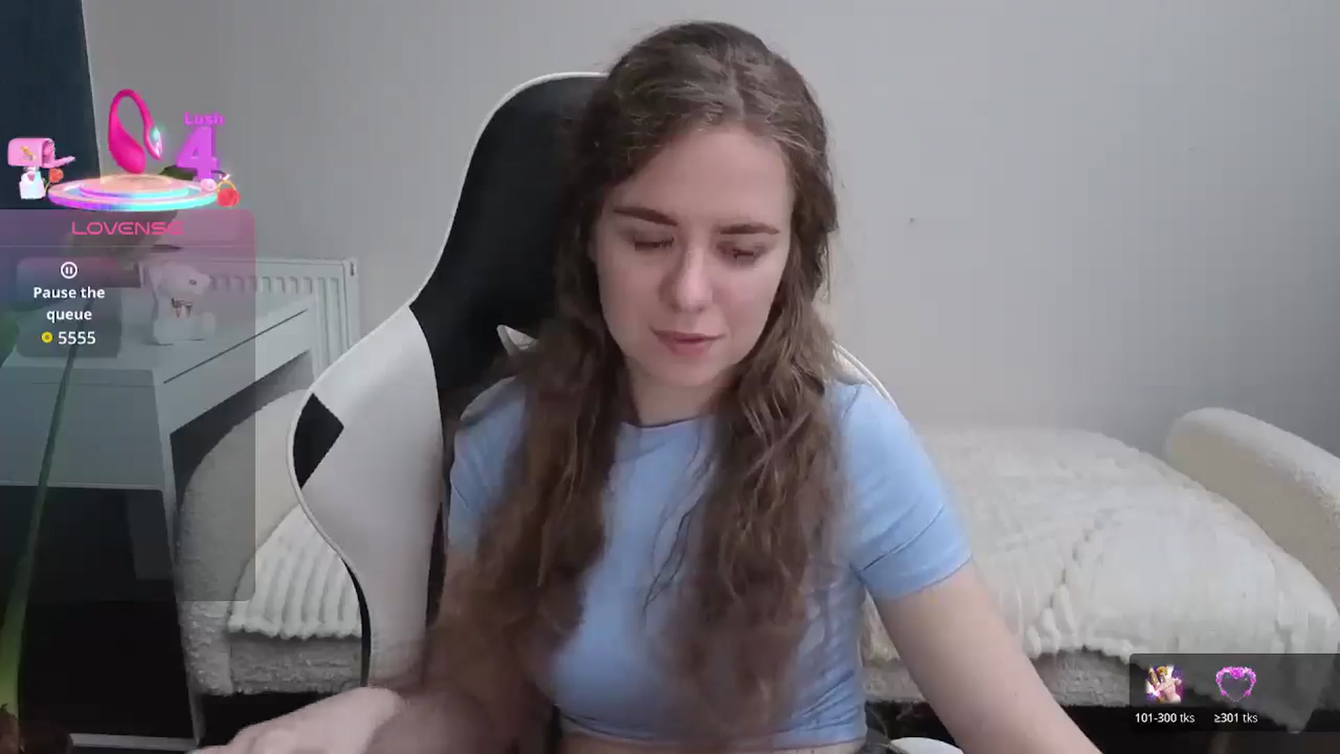 Gallery image thumbnail from BlueFlowerr's myfreecams stream on, 12/08/2025, 22:06 image 7 of 20