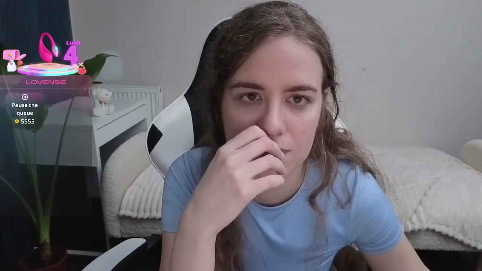 Gallery image thumbnail from BlueFlowerr's myfreecams stream on, 12/08/2025, 22:06 image 19 of 20