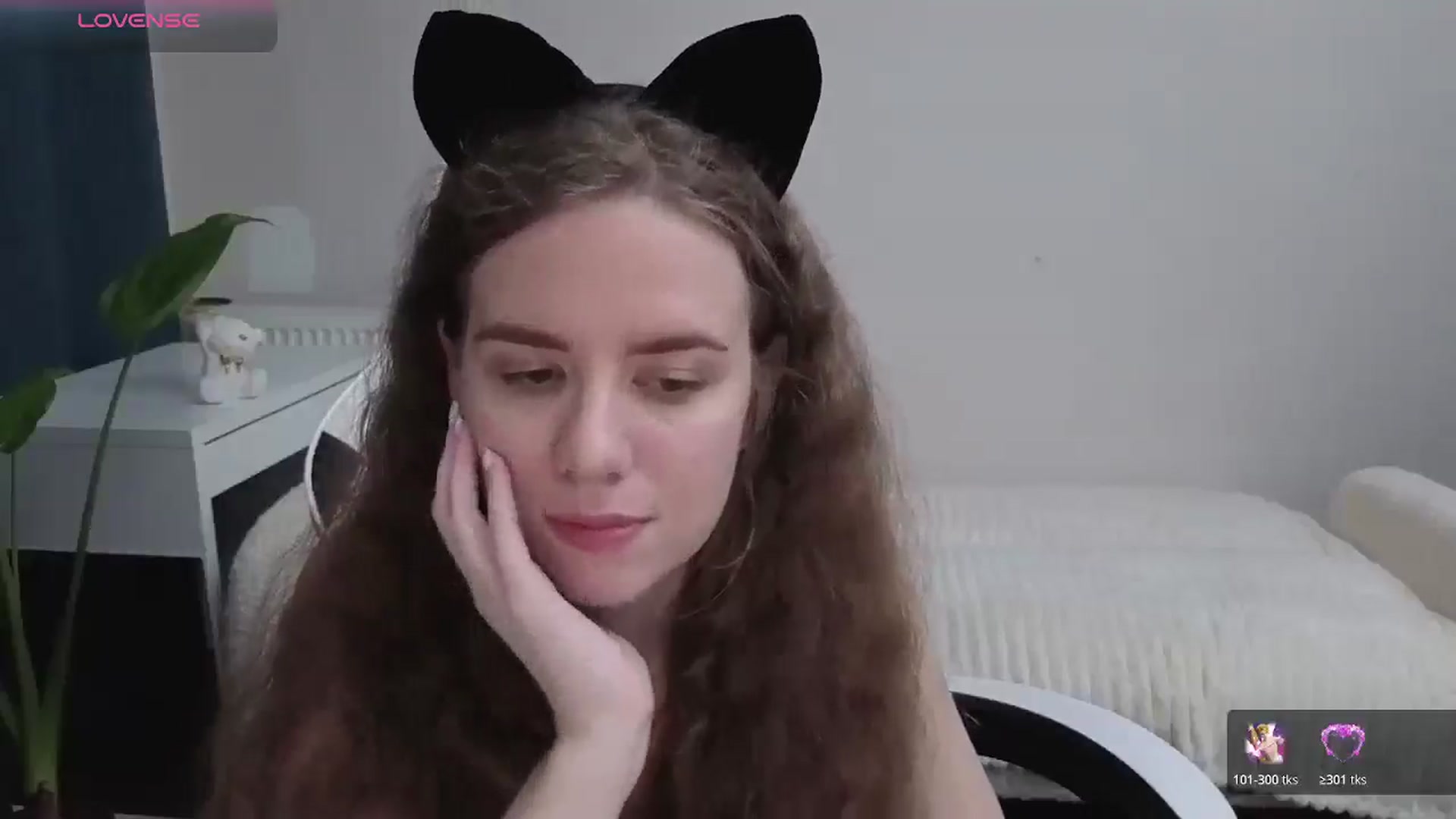 Gallery image thumbnail from BlueFlowerr's myfreecams stream on, 12/09/2025, 01:55 image 12 of 20