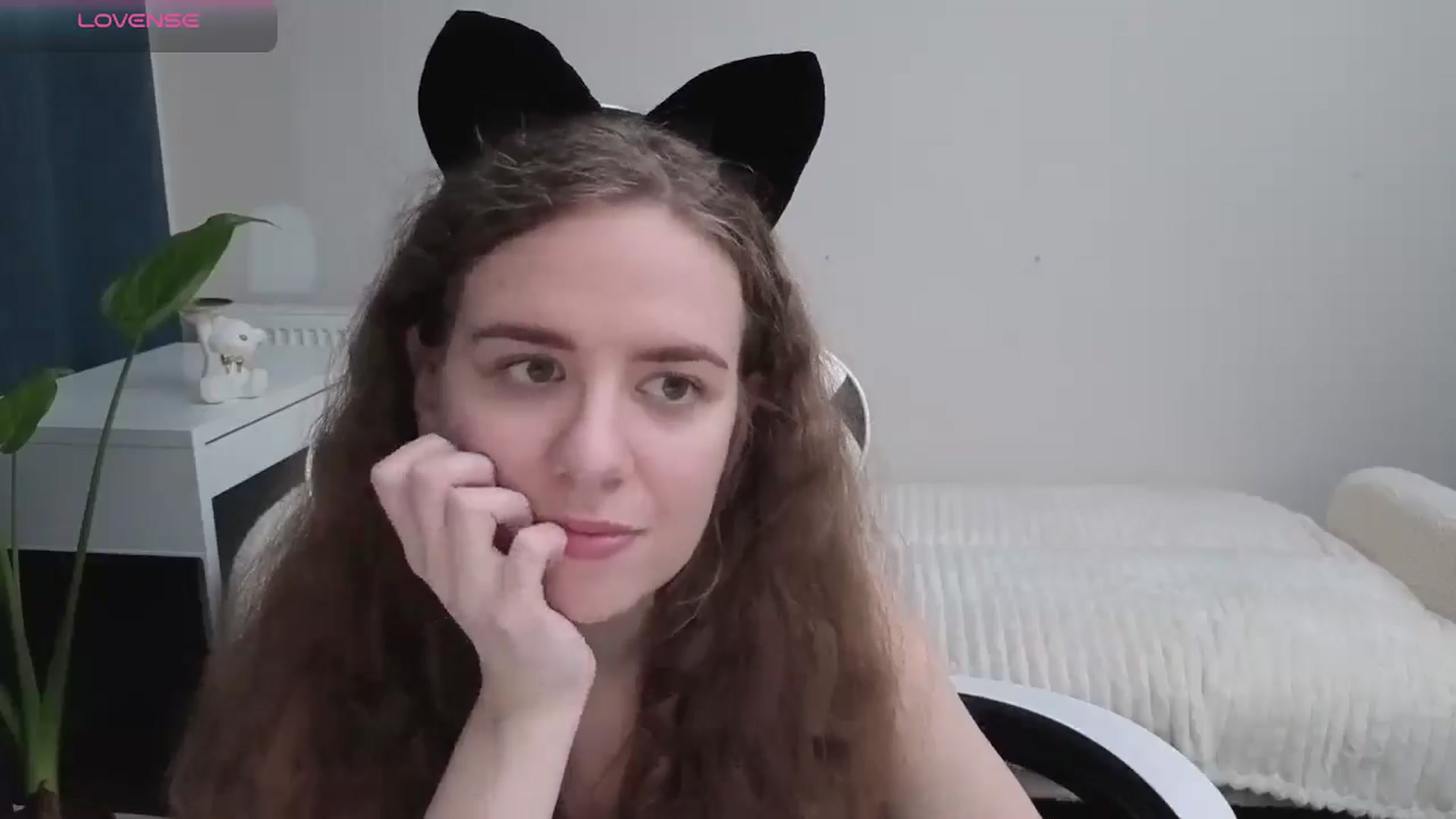 Gallery image thumbnail from BlueFlowerr's myfreecams stream on, 12/09/2025, 01:55 image 16 of 20