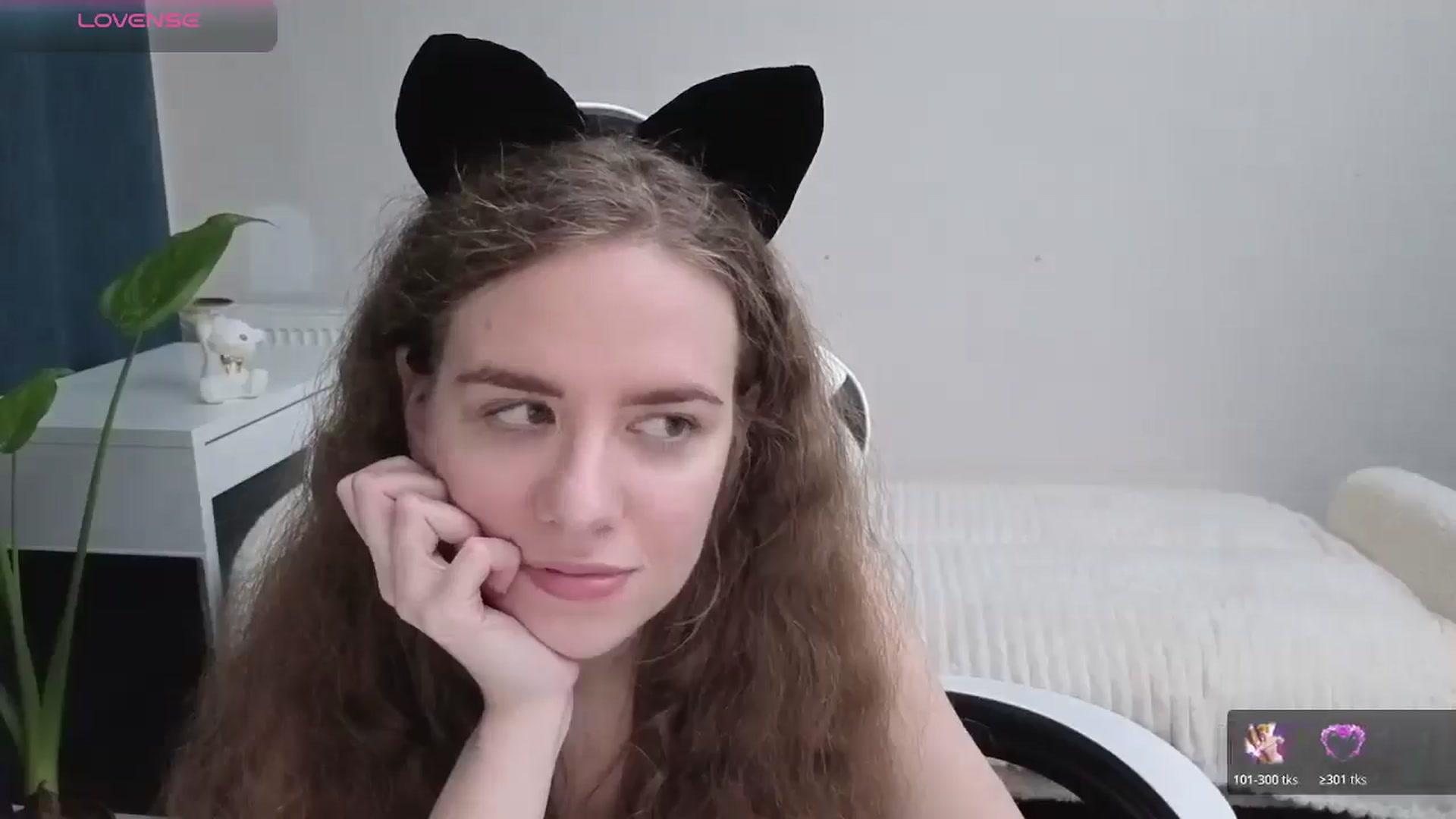 Gallery image thumbnail from BlueFlowerr's myfreecams stream on, 12/09/2025, 01:55 image 17 of 20