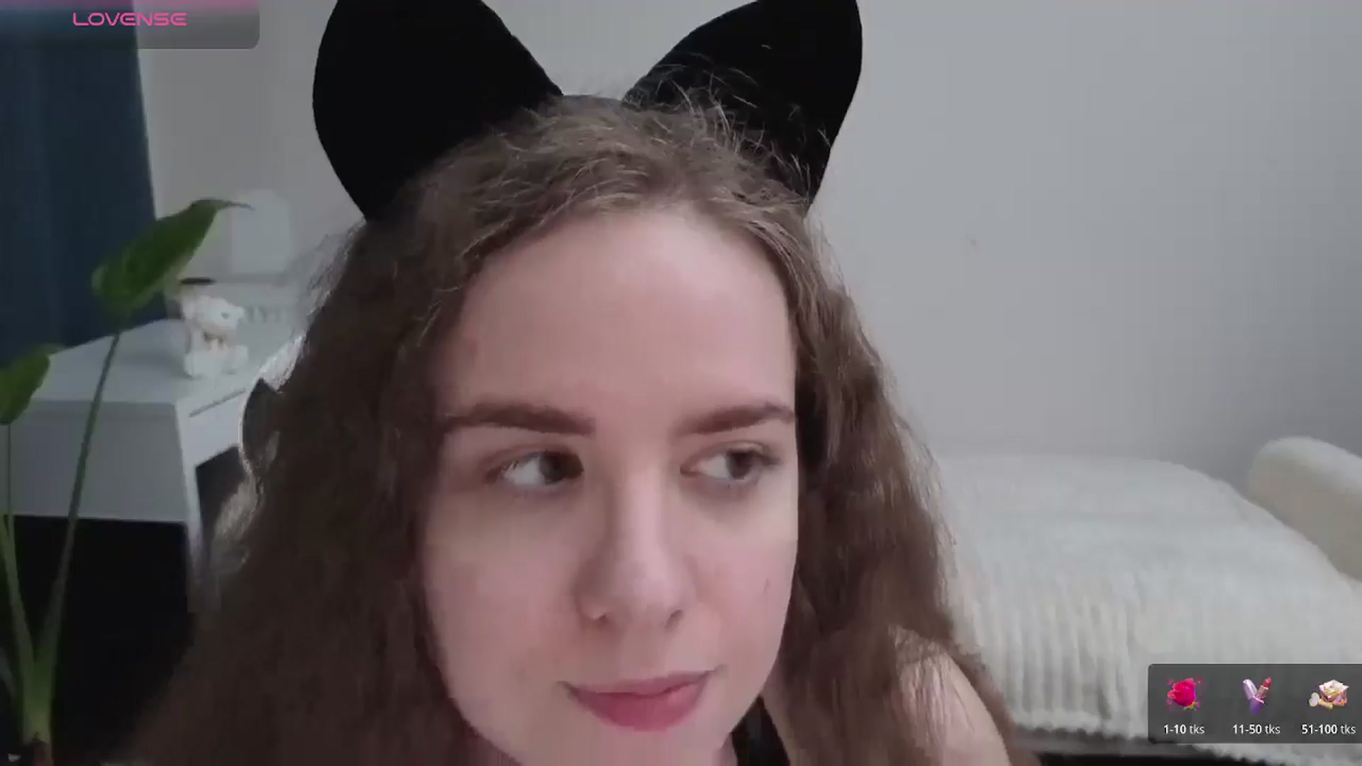 Gallery image thumbnail from BlueFlowerr's myfreecams stream on, 12/09/2025, 02:33 image 7 of 20