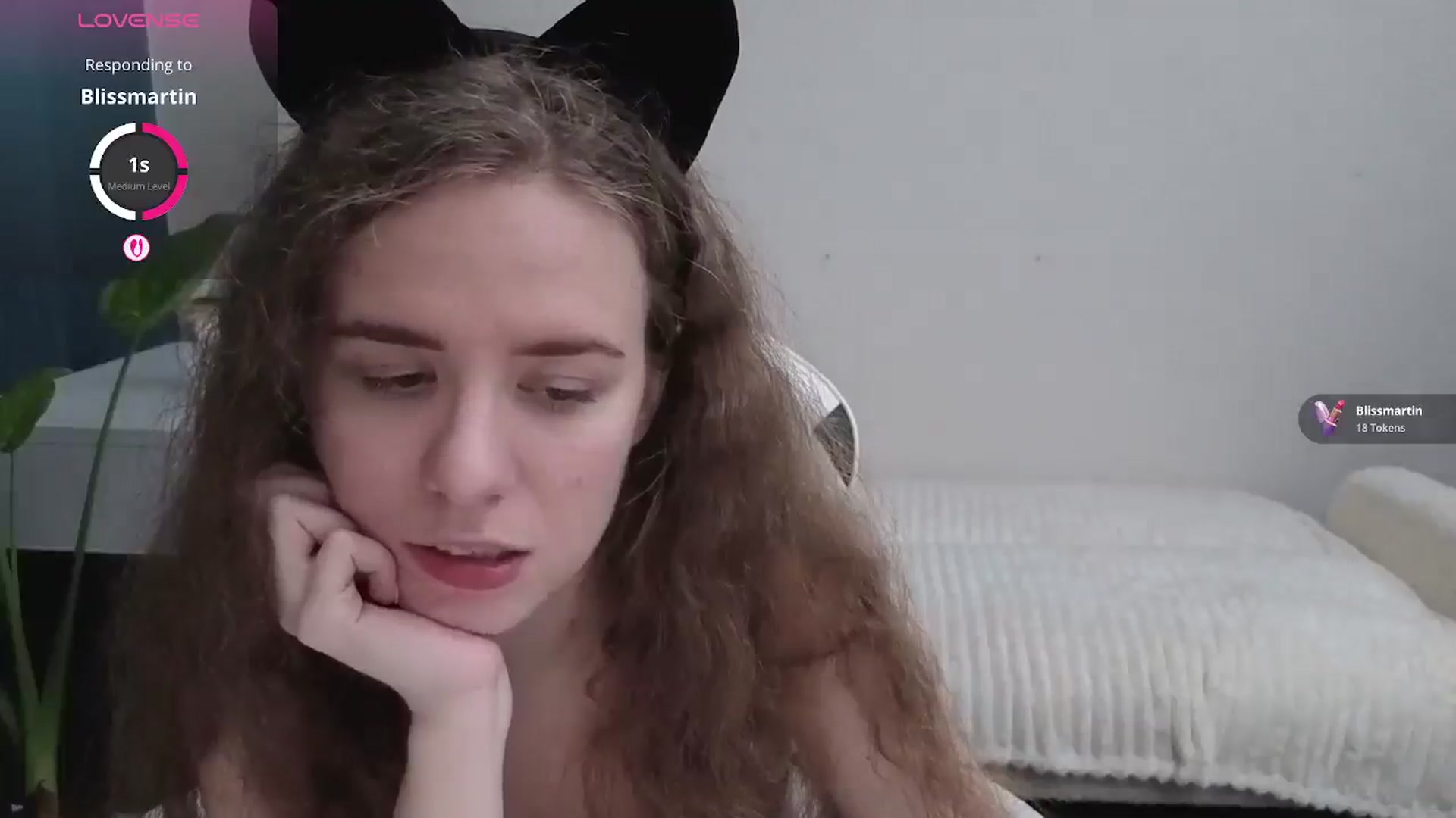 Gallery image thumbnail from BlueFlowerr's myfreecams stream on, 12/09/2025, 02:33 image 6 of 20