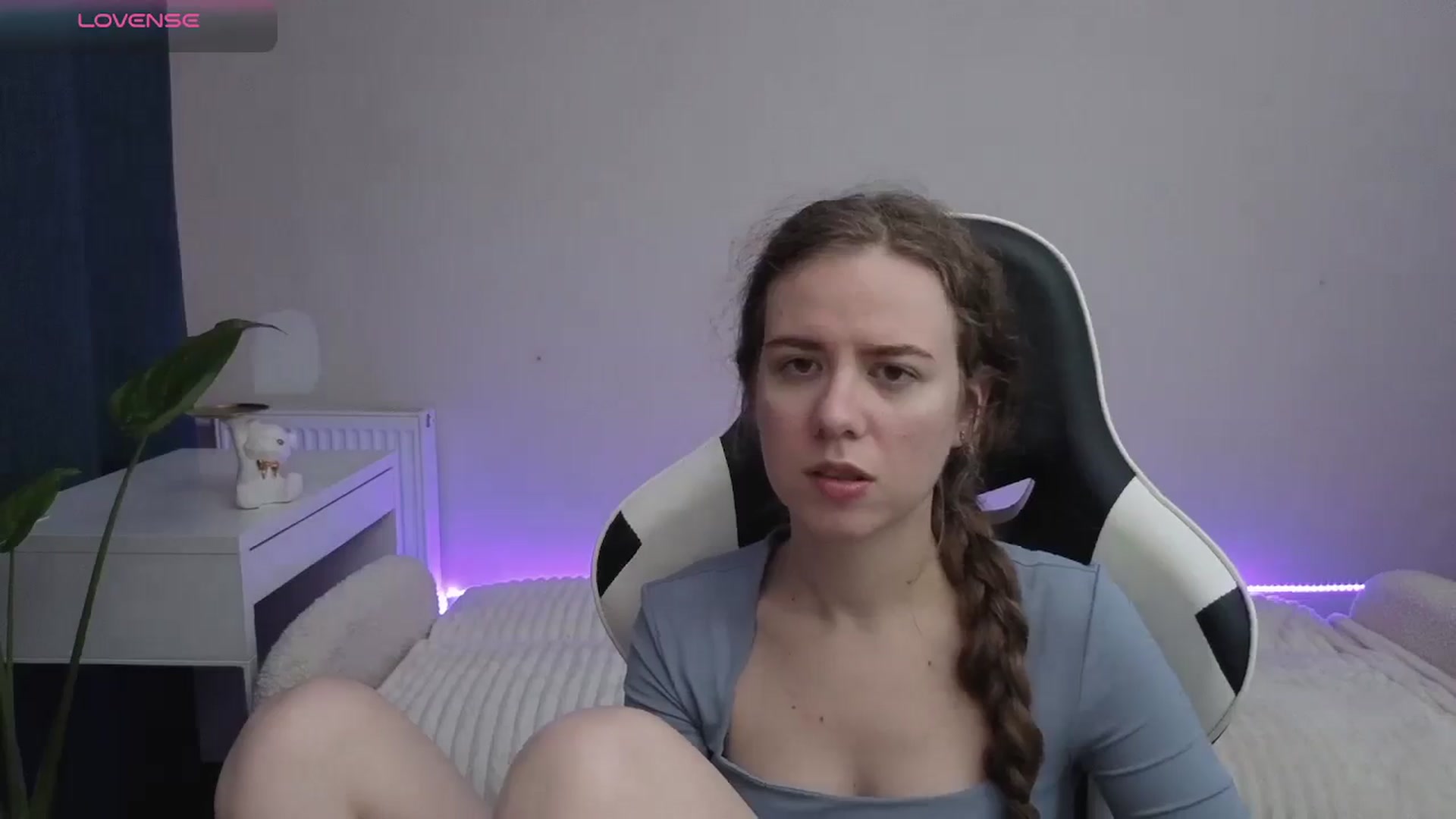 Gallery image thumbnail from BlueFlowerr's myfreecams stream on, 12/09/2025, 20:54 image 8 of 20