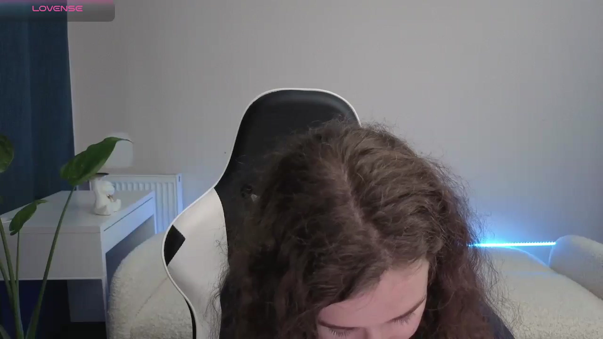 Gallery image thumbnail from BlueFlowerr's myfreecams stream on, 12/11/2025, 19:25 image 6 of 20