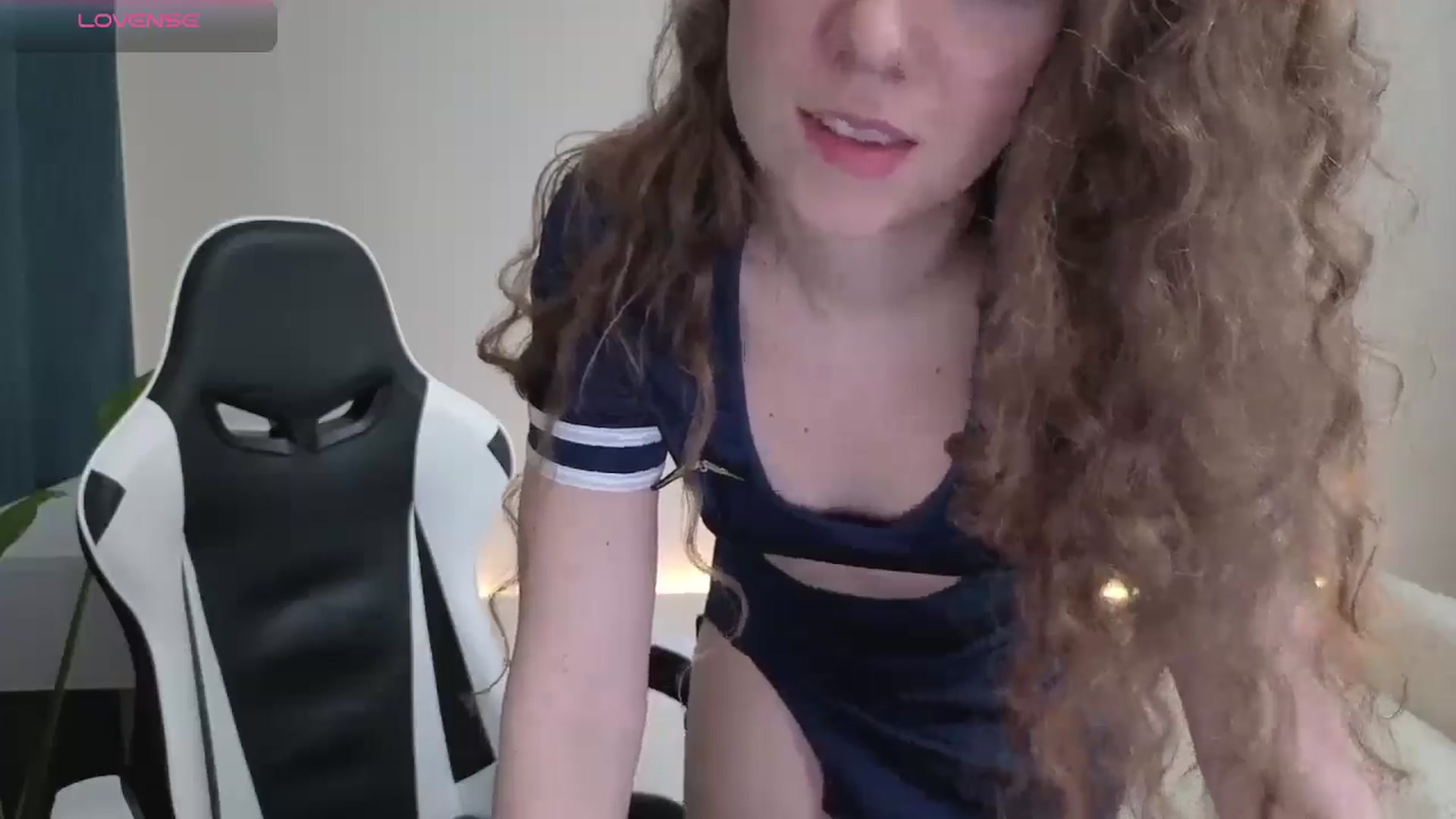 Gallery image thumbnail from BlueFlowerr's myfreecams stream on, 12/11/2025, 21:19 image 20 of 20