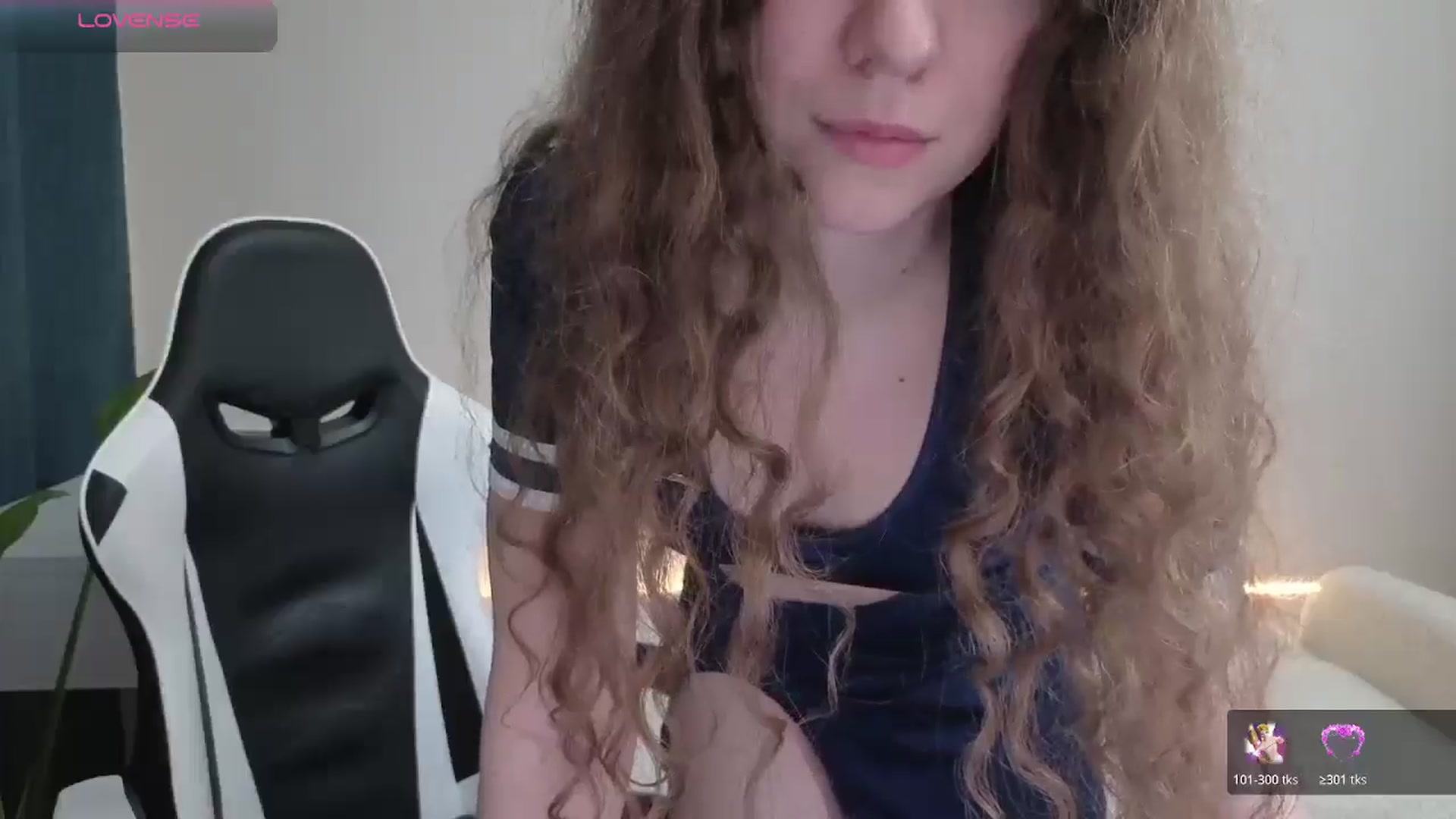 Gallery image thumbnail from BlueFlowerr's myfreecams stream on, 12/11/2025, 21:19 image 2 of 20