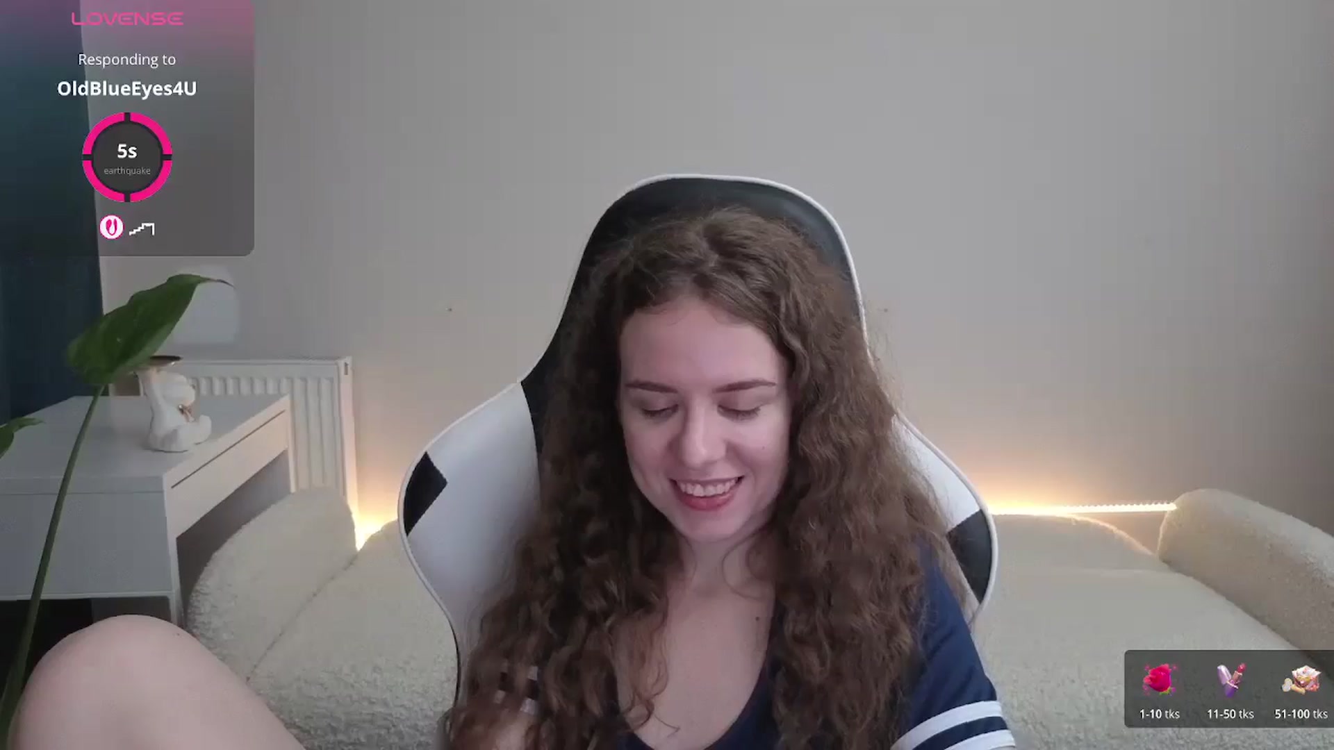 Gallery image thumbnail from BlueFlowerr's myfreecams stream on, 12/11/2025, 22:40 image 12 of 20