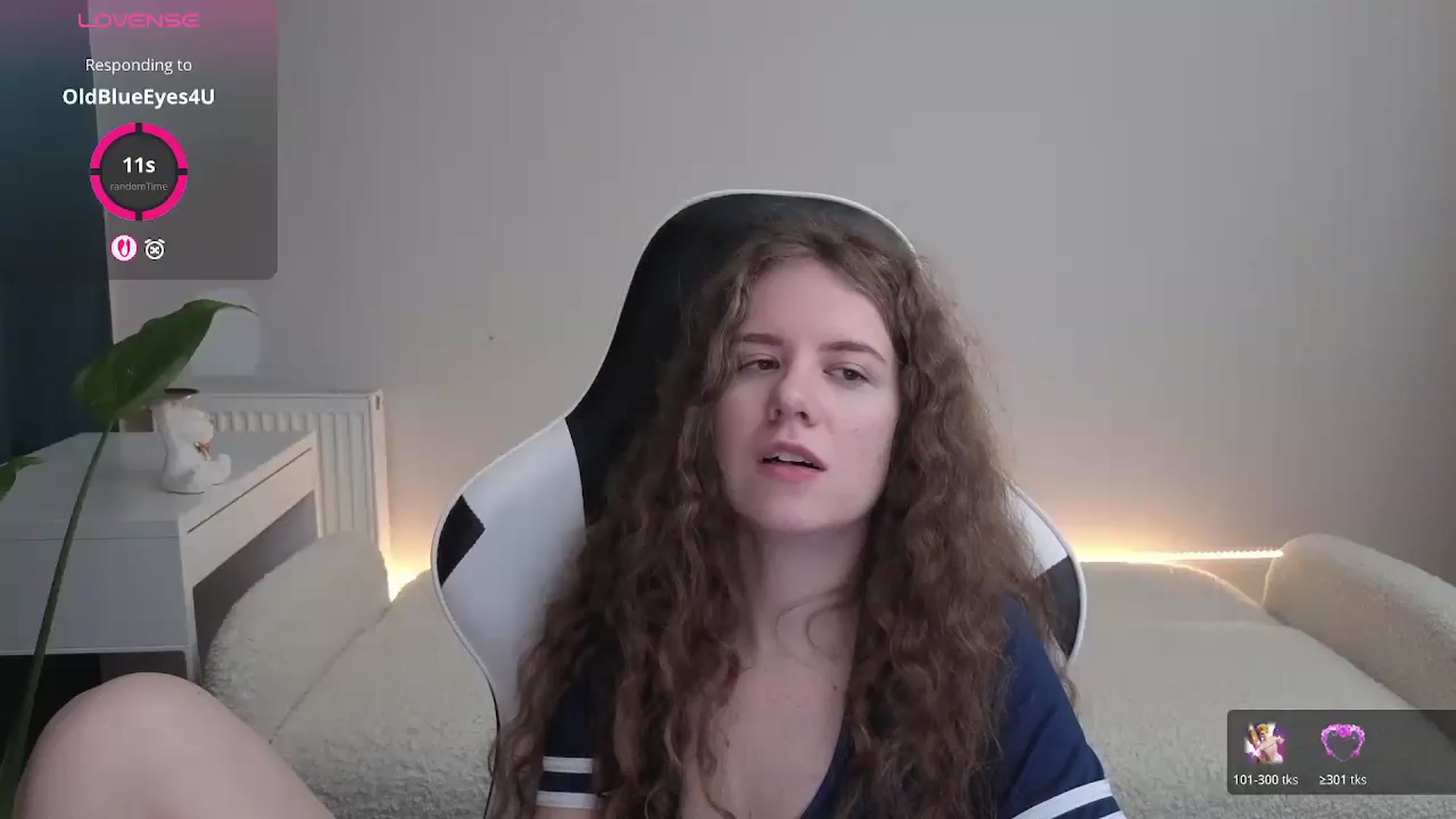 Gallery image thumbnail from BlueFlowerr's myfreecams stream on, 12/11/2025, 22:40 image 15 of 20