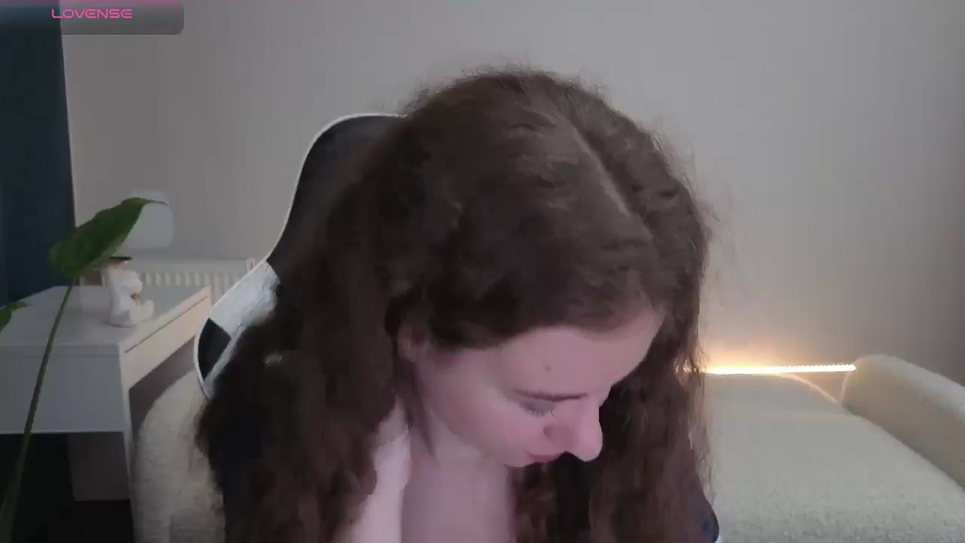 Gallery image thumbnail from BlueFlowerr's myfreecams stream on, 12/11/2025, 22:40 image 4 of 20