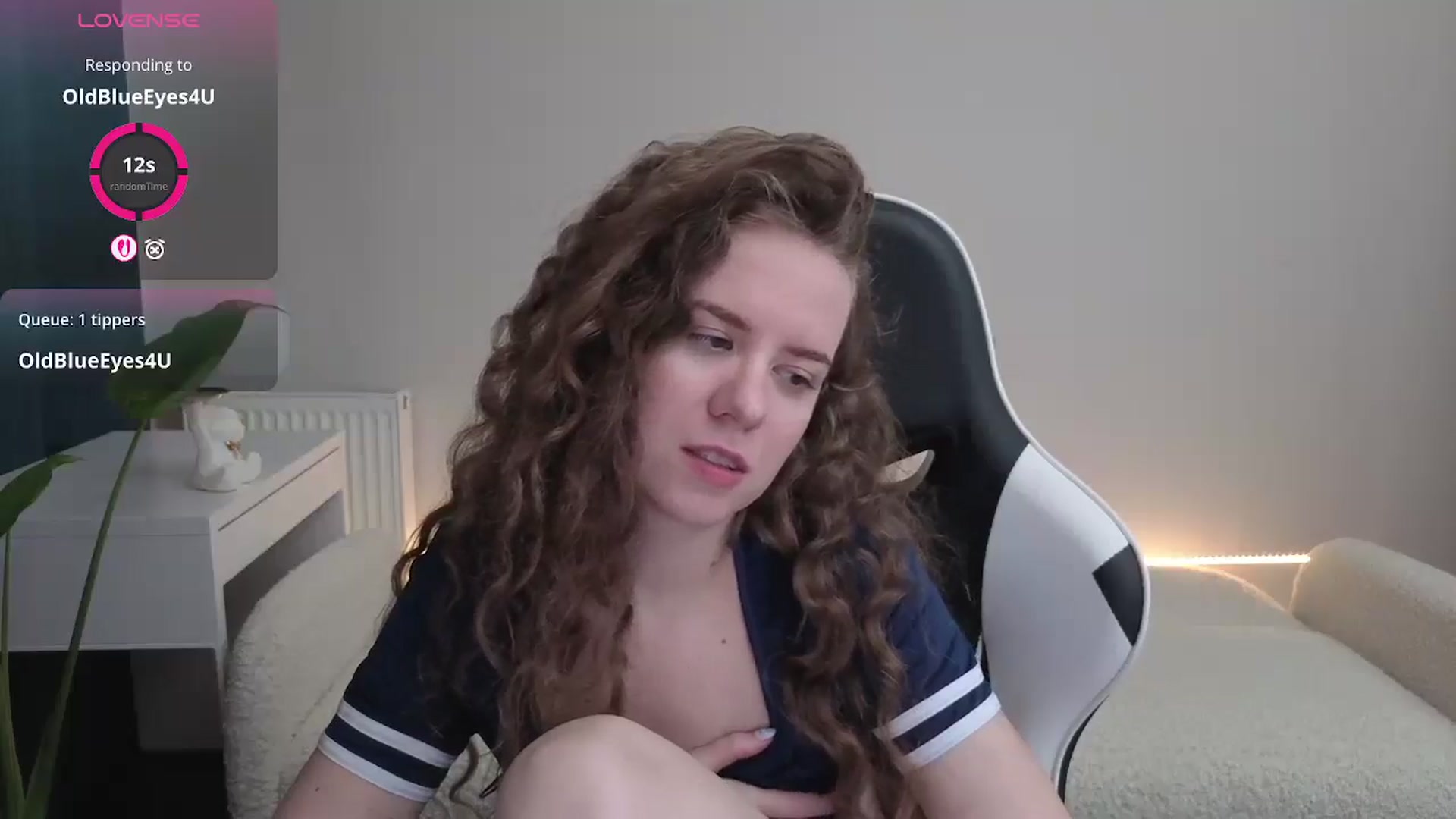 Gallery image thumbnail from BlueFlowerr's myfreecams stream on, 12/12/2025, 24:08 image 4 of 20