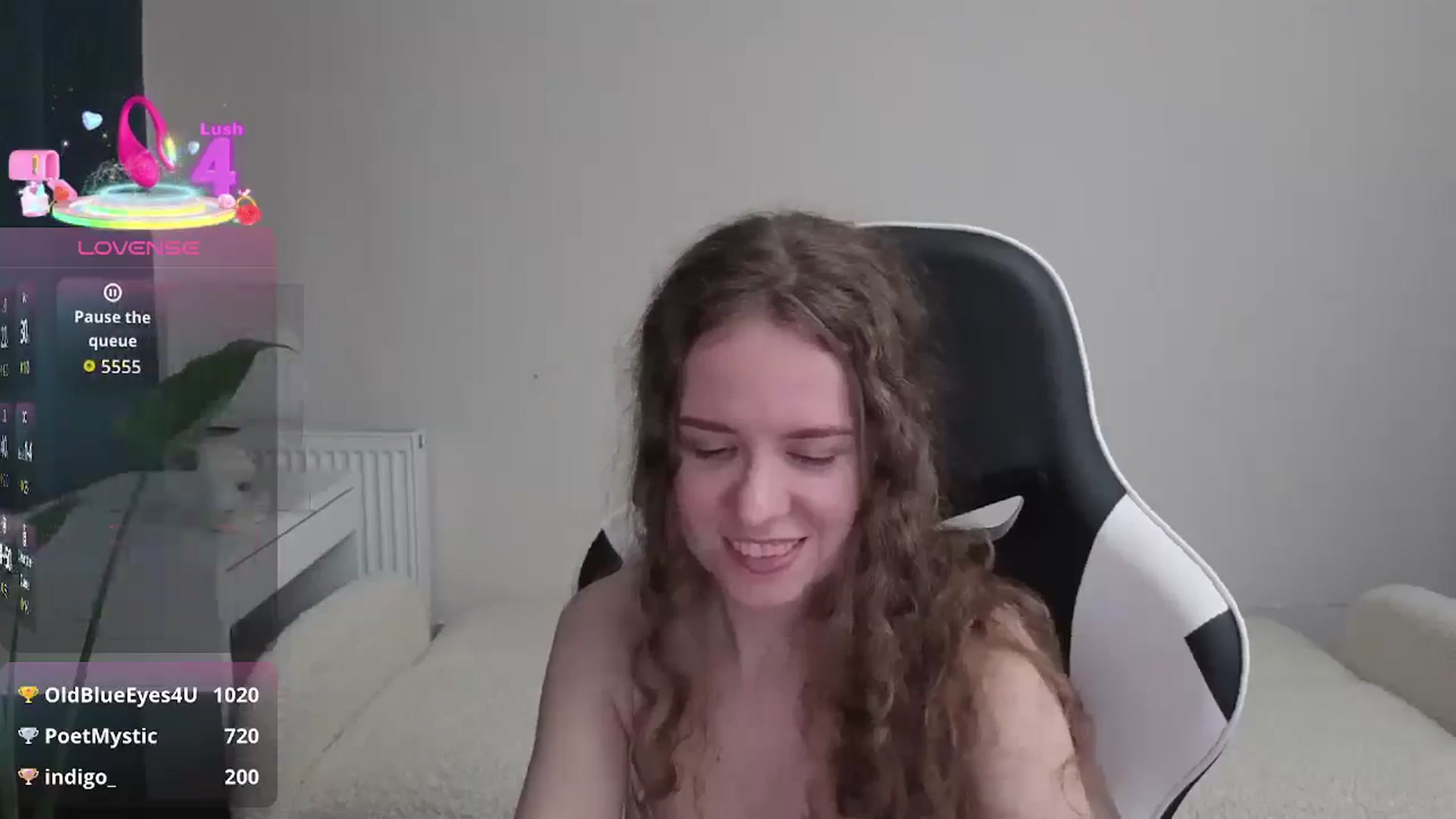 Gallery image thumbnail from BlueFlowerr's myfreecams stream on, 12/13/2025, 24:23 image 15 of 20