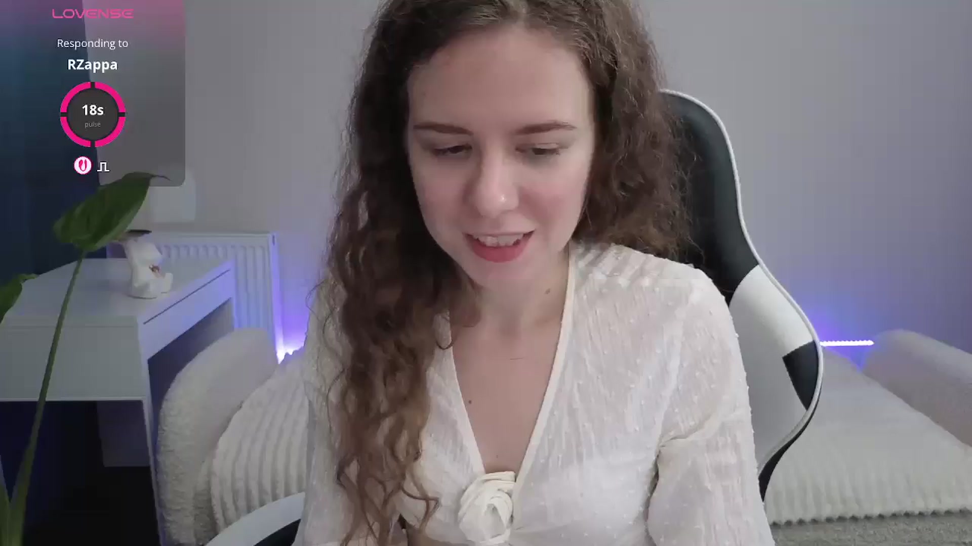 Gallery image thumbnail from BlueFlowerr's myfreecams stream on, 12/13/2025, 23:55 image 7 of 20