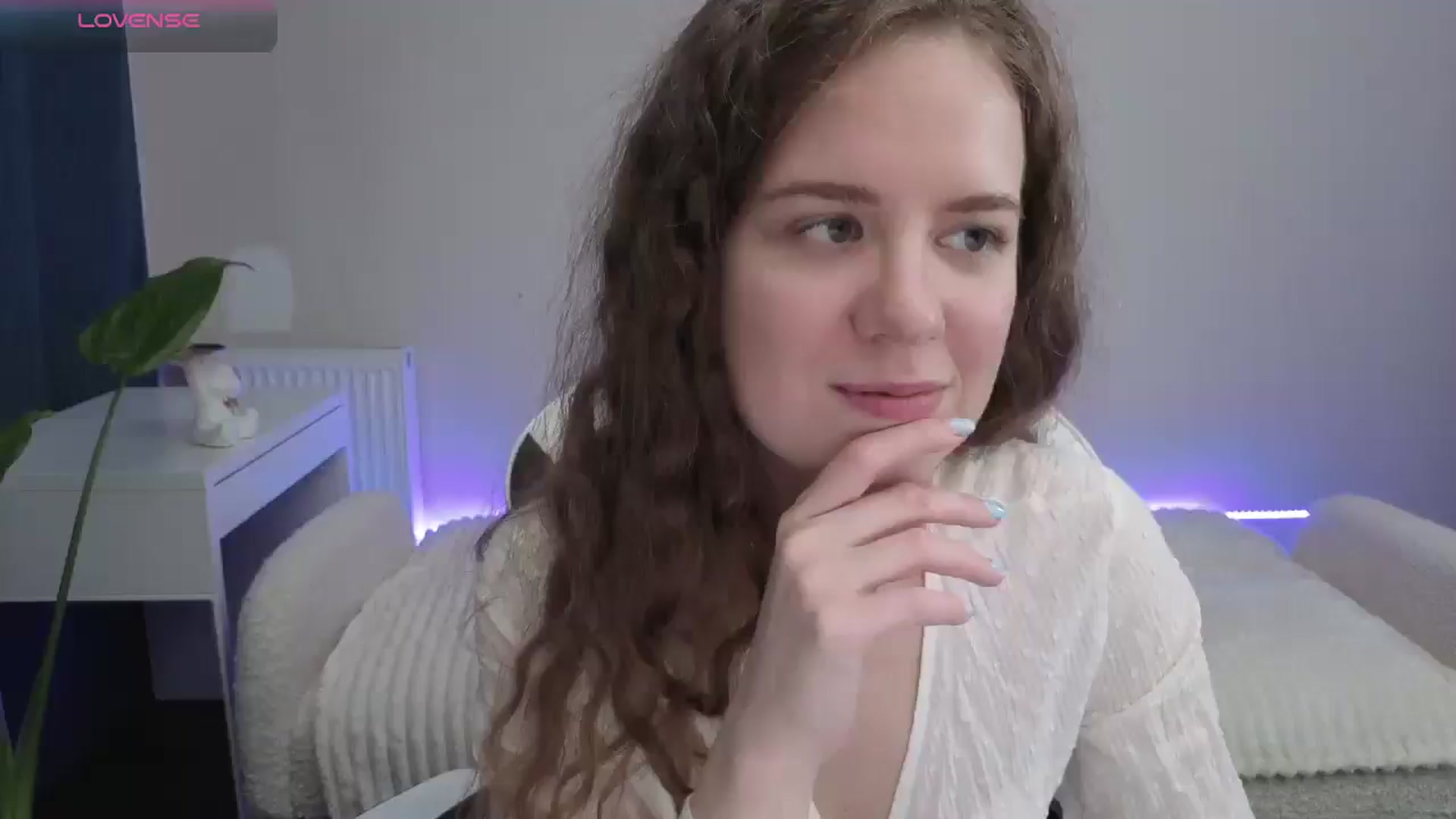 Gallery image thumbnail from BlueFlowerr's myfreecams stream on, 12/13/2025, 23:55 image 1 of 20
