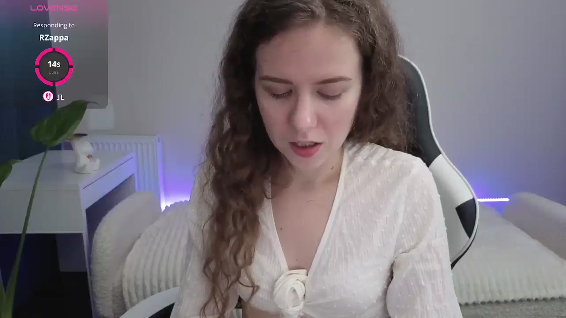 Gallery image thumbnail from BlueFlowerr's myfreecams stream on, 12/13/2025, 23:55 image 8 of 20
