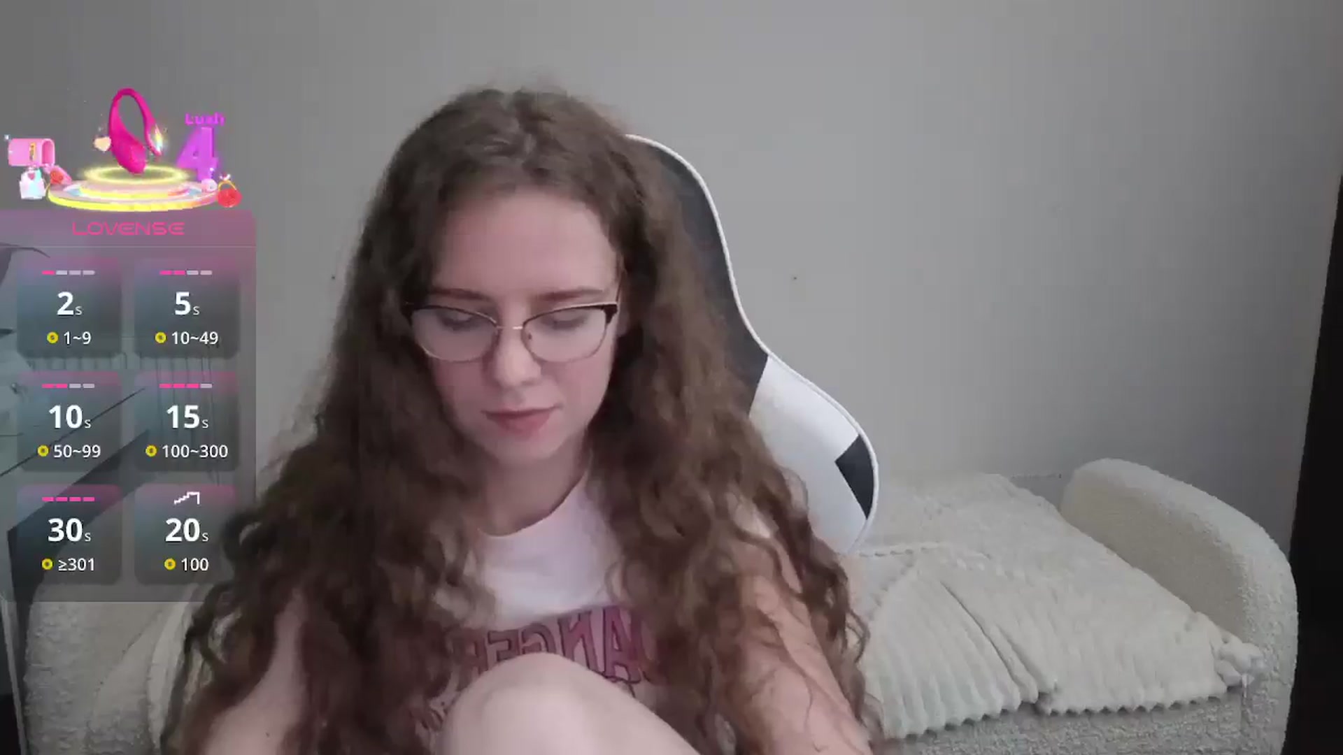 Gallery image thumbnail from BlueFlowerr's myfreecams stream on, 12/15/2025, 20:37 image 17 of 20
