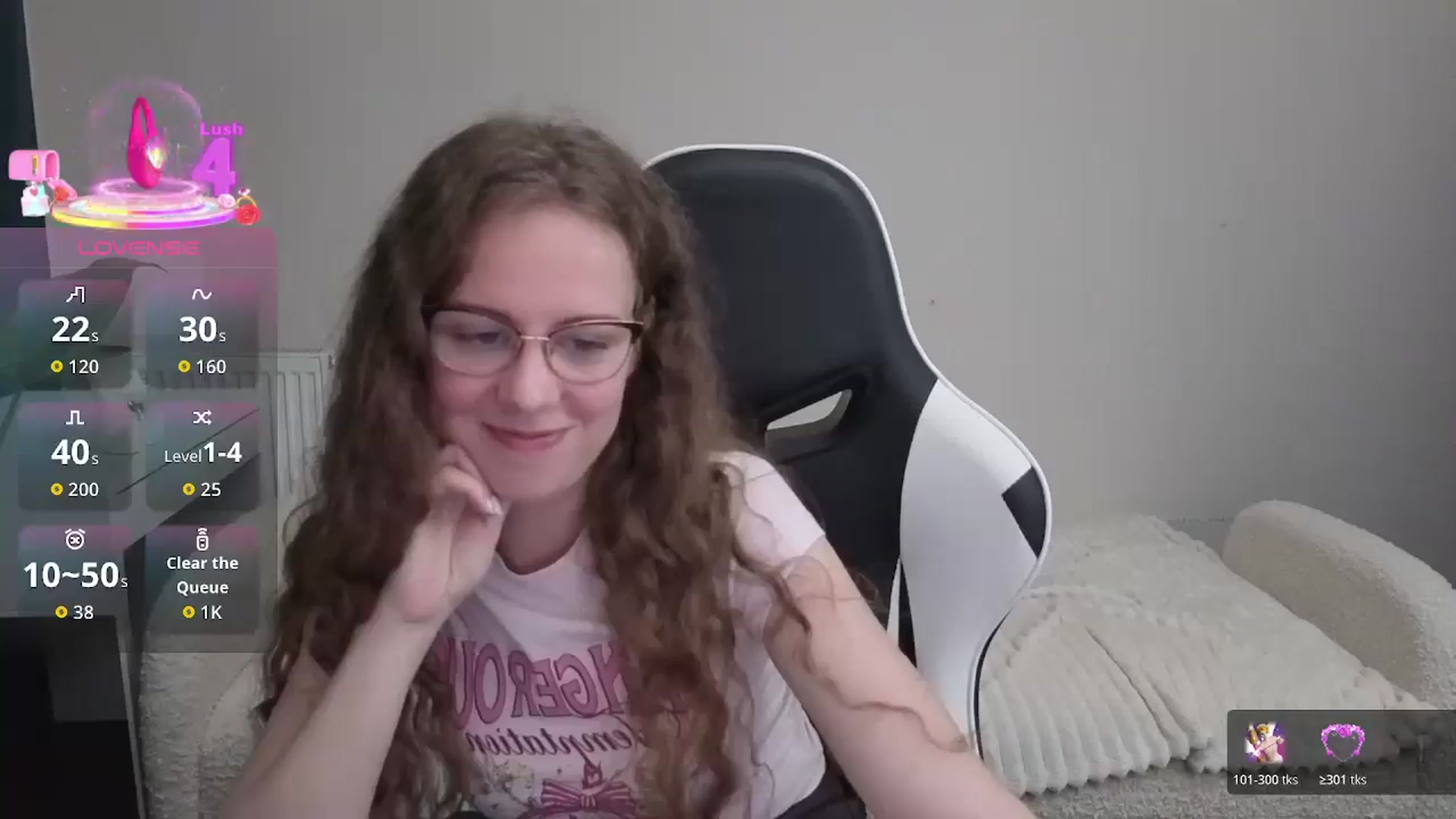 Gallery image thumbnail from BlueFlowerr's myfreecams stream on, 12/15/2025, 20:37 image 7 of 20