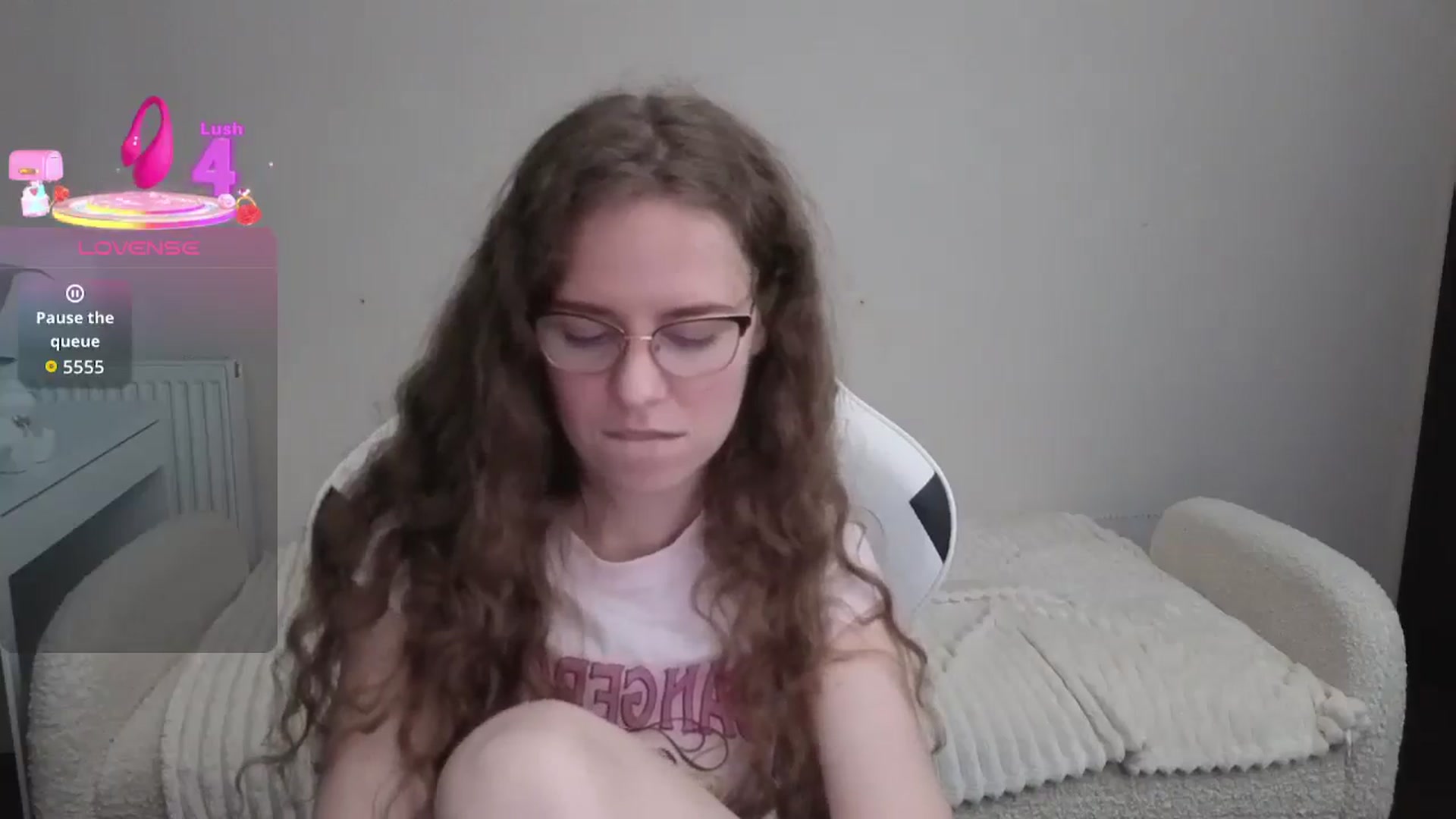 Gallery image thumbnail from BlueFlowerr's myfreecams stream on, 12/15/2025, 20:37 image 14 of 20