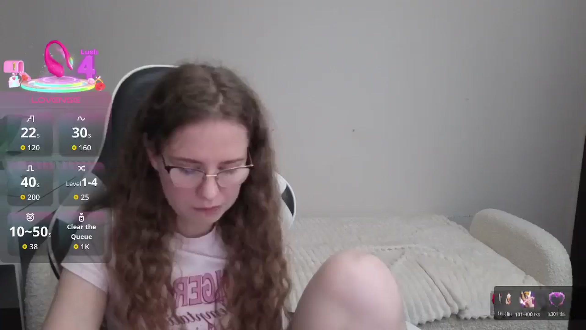 Gallery image thumbnail from BlueFlowerr's myfreecams stream on, 12/15/2025, 22:18 image 2 of 20