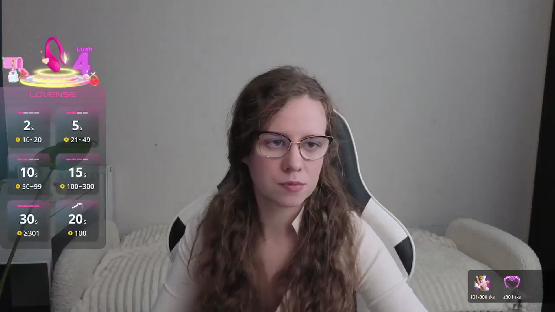 Gallery image thumbnail from BlueFlowerr's myfreecams stream on, 12/18/2025, 19:16 image 5 of 20