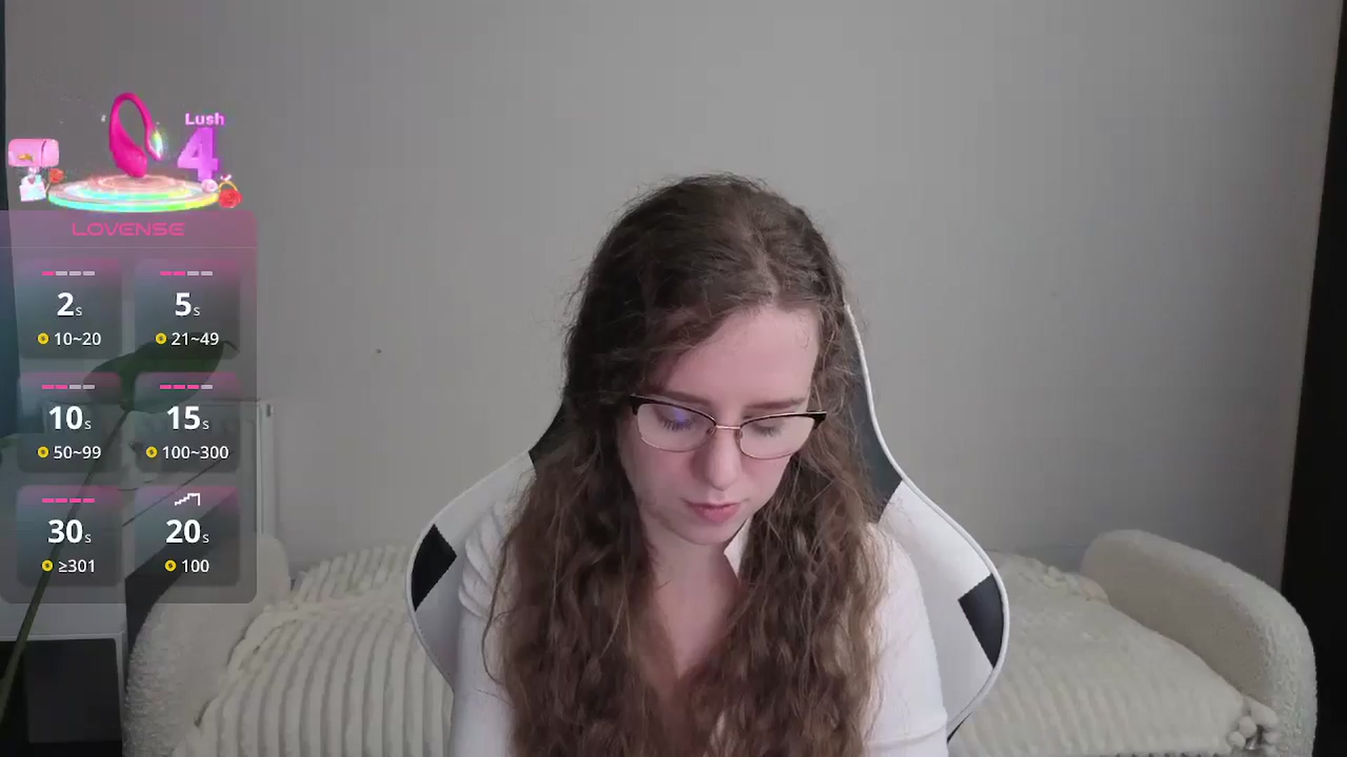 Gallery image thumbnail from BlueFlowerr's myfreecams stream on, 12/18/2025, 19:16 image 4 of 20