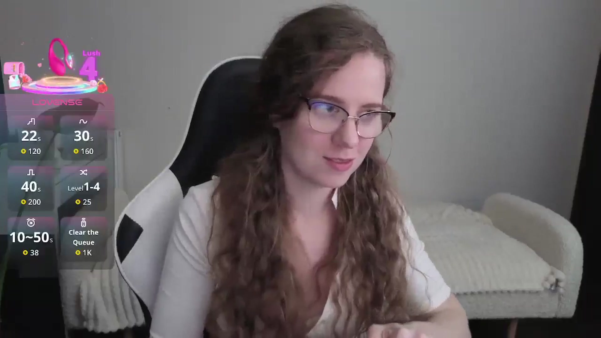 Gallery image thumbnail from BlueFlowerr's myfreecams stream on, 12/18/2025, 19:16 image 2 of 20