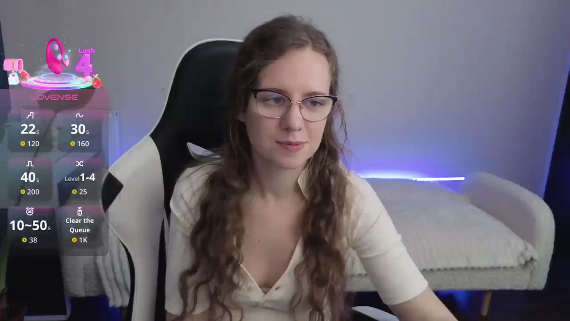 Gallery image thumbnail from BlueFlowerr's myfreecams stream on, 12/18/2025, 21:59 image 12 of 20
