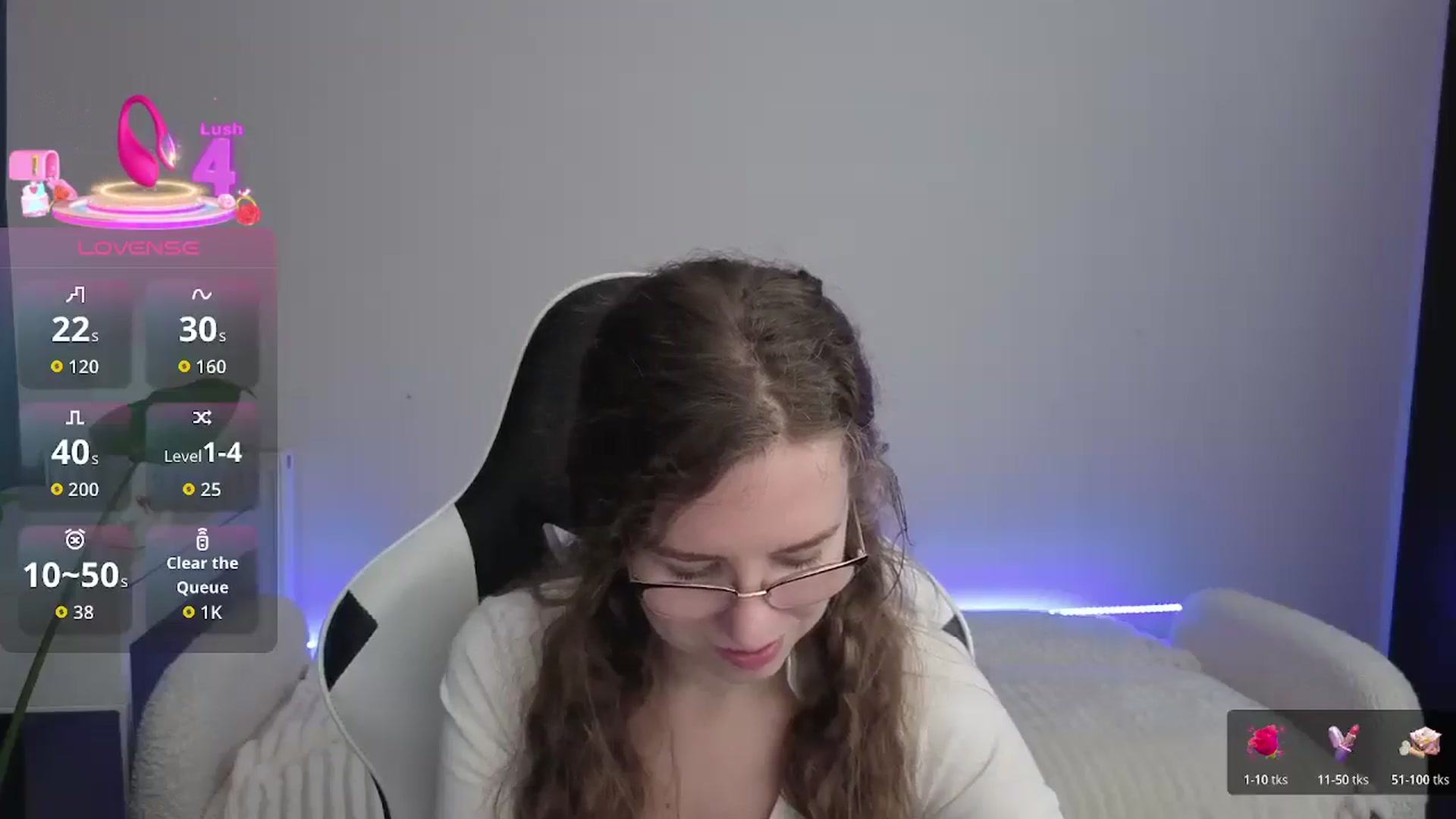 Gallery image thumbnail from BlueFlowerr's myfreecams stream on, 12/18/2025, 21:59 image 8 of 20